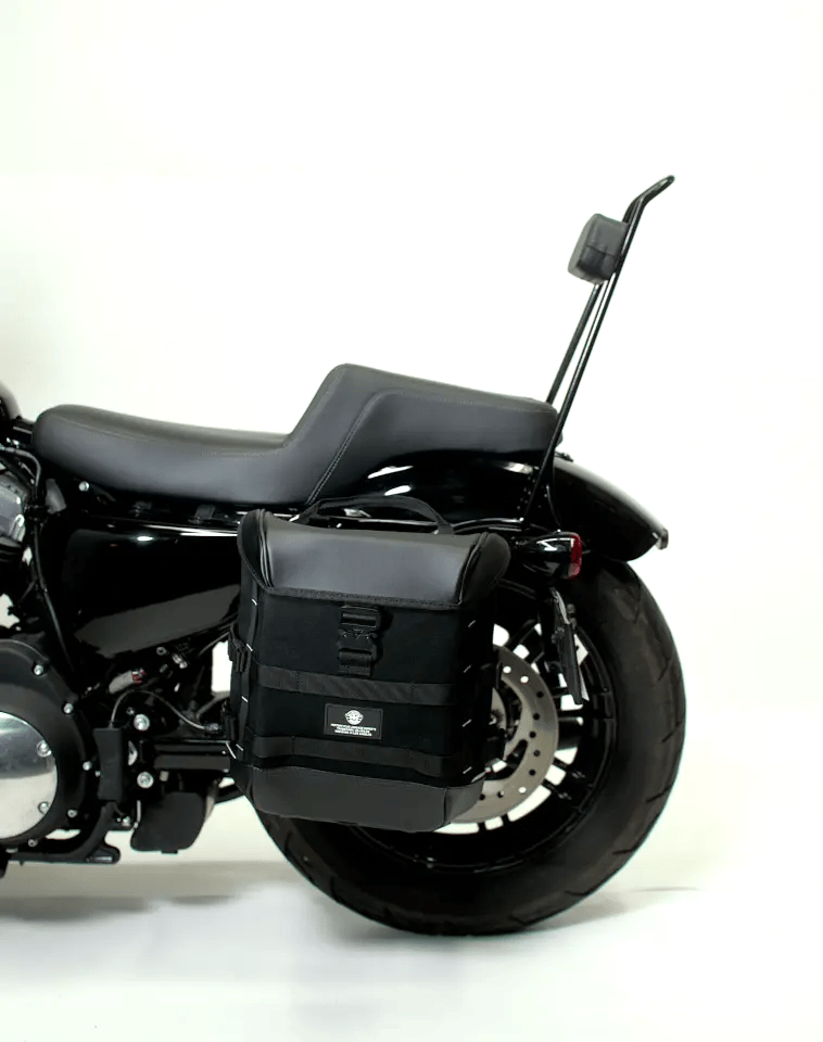 15L Incognito Quick Mount Medium Solo Motorcycle Saddlebag (Left Only) for Harley Sportster 883 Custom XL883C/XLH883C