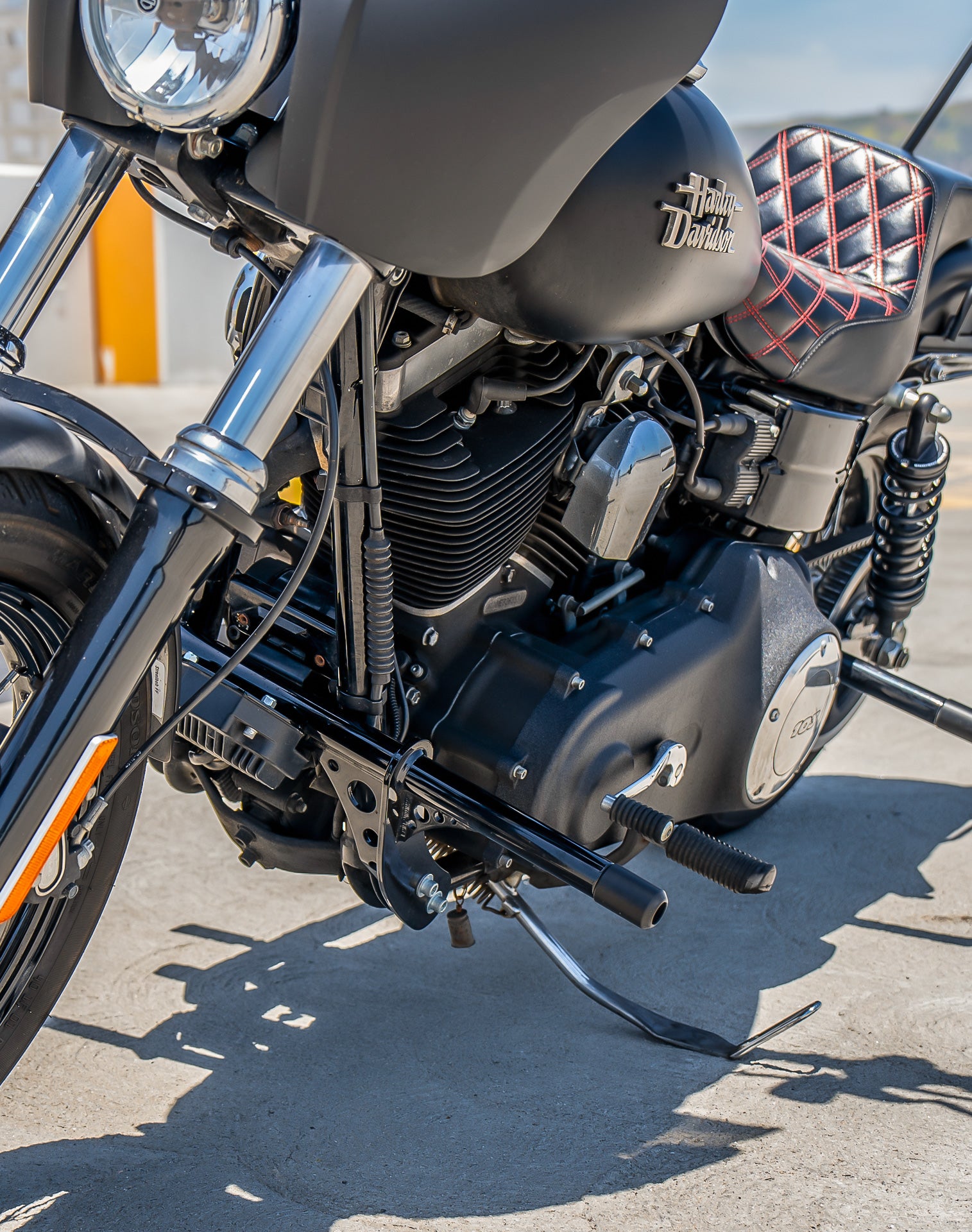 Viking Grimsteel Crash Bar/ Engine Guard for Harley Dyna Wide Glide FXDWG/I Gloss Black Life Style 4