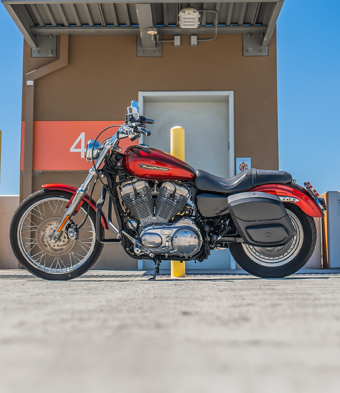 Harley Sportster 883 Custom XL883C Bags, Parts & Accessories