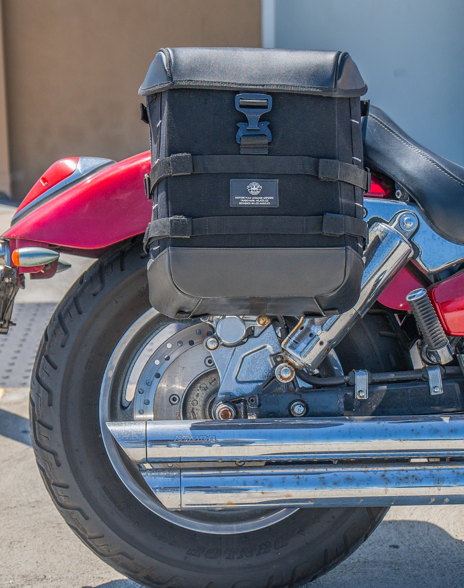 15L - Incognito Quick-Mount Medium Honda VTX 1300 C Solo Saddlebag (Right Only) Life Style 2