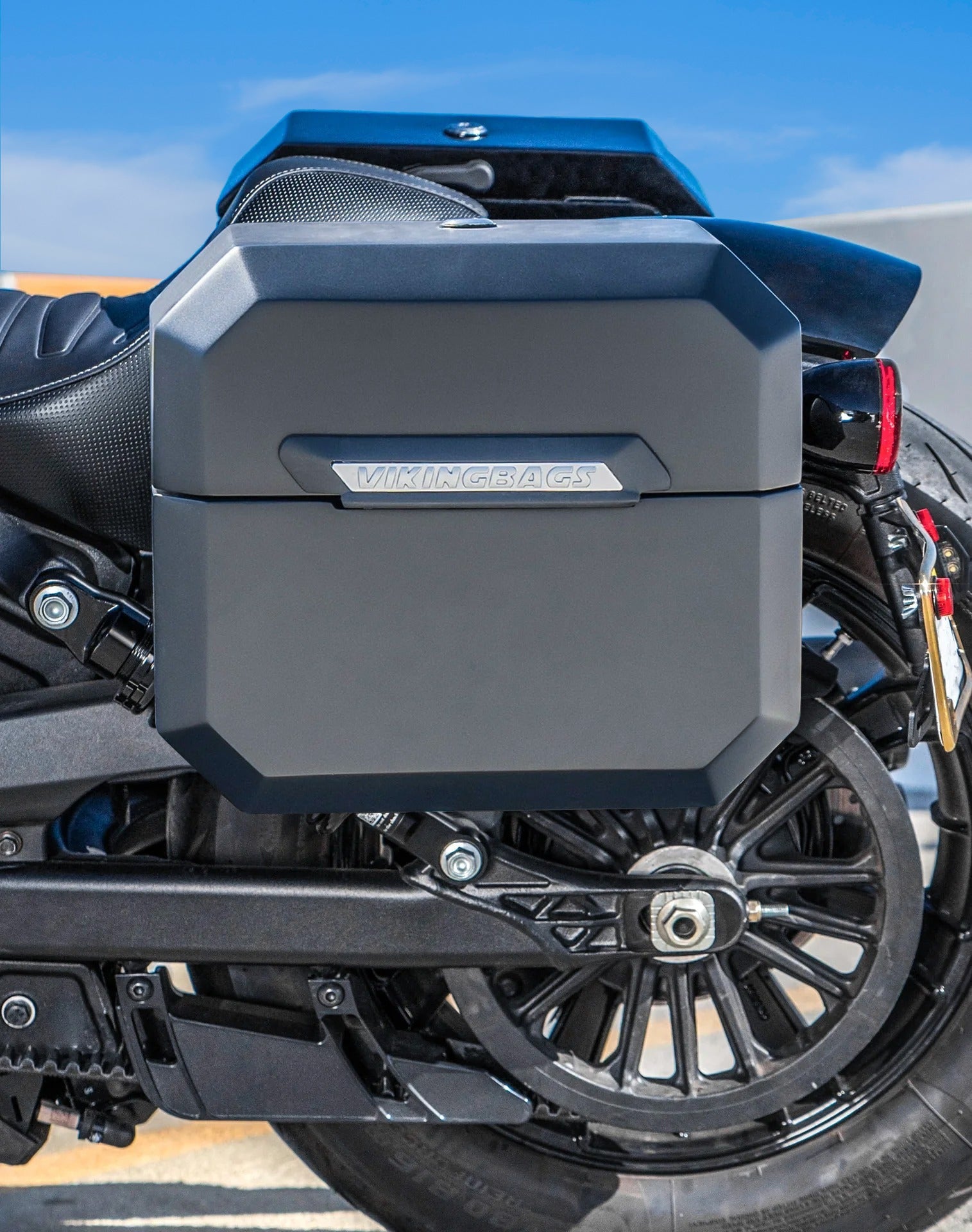 20L - Outlaw Quick-Mount Small Indian Scout Bobber Twenty Matte Hard Saddlebags Lifestyle
