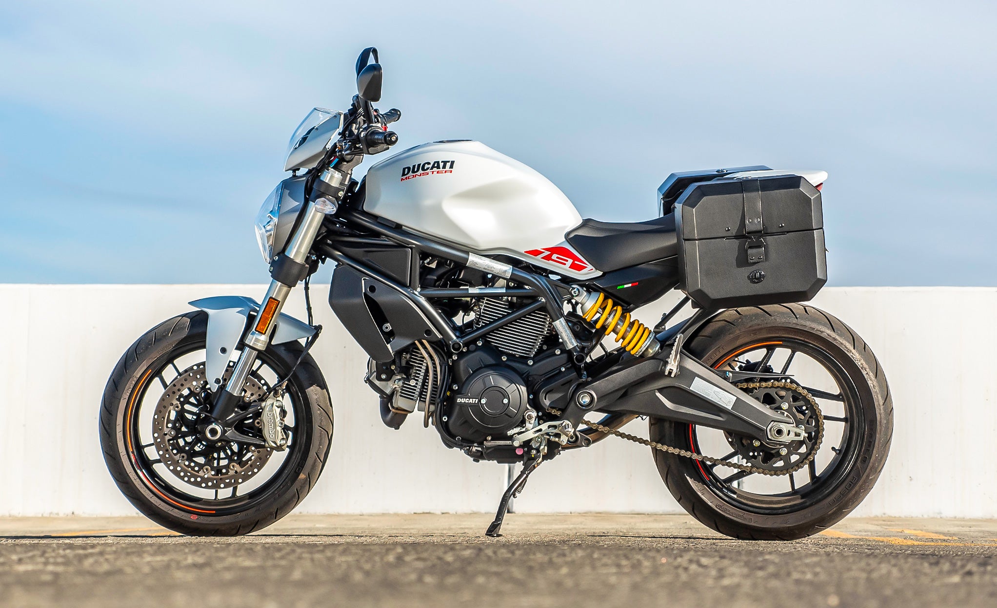 Viking 20L Outlaw Quick-Mount Ducati Monster 797 Hard Saddlebags