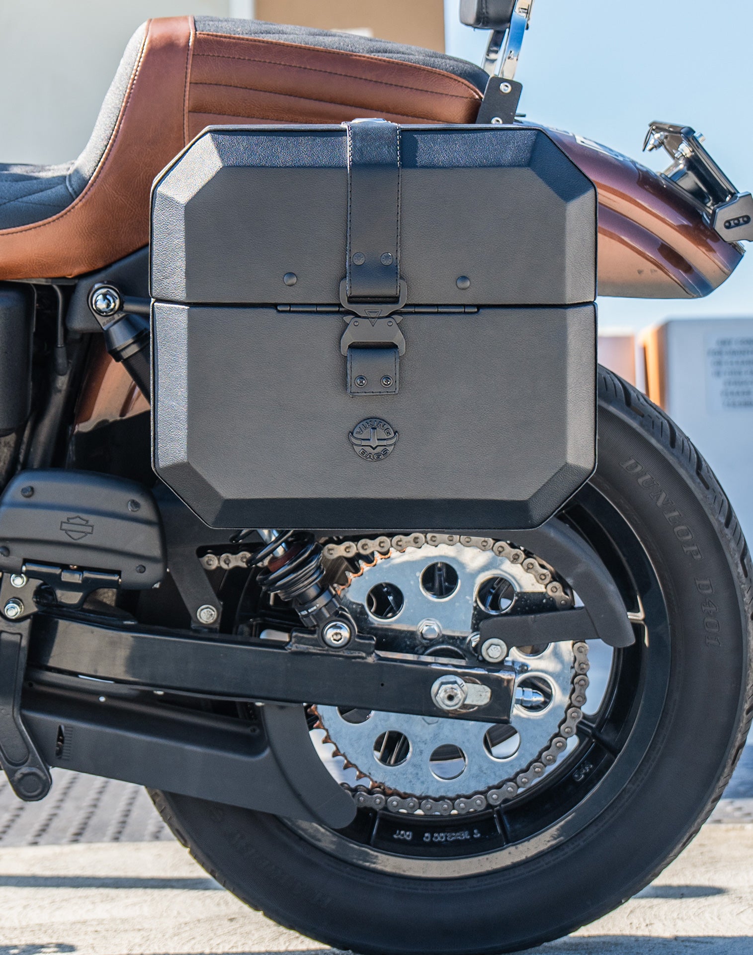 20L - Outlaw Quick-Mount Small Harley Dyna Super Glide FXD Leather Wrapped Hard Saddlebags Lifestyle