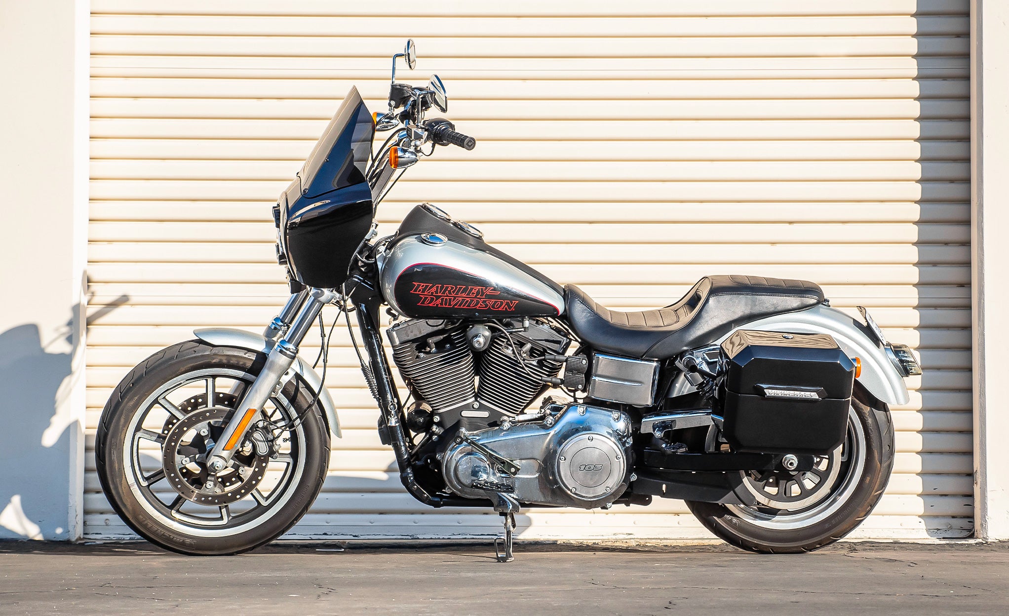 20L - Outlaw Quick-Mount Small Harley Dyna Wide Glide FXDWG Painted Hard Saddlebags Life Style Photo @expand