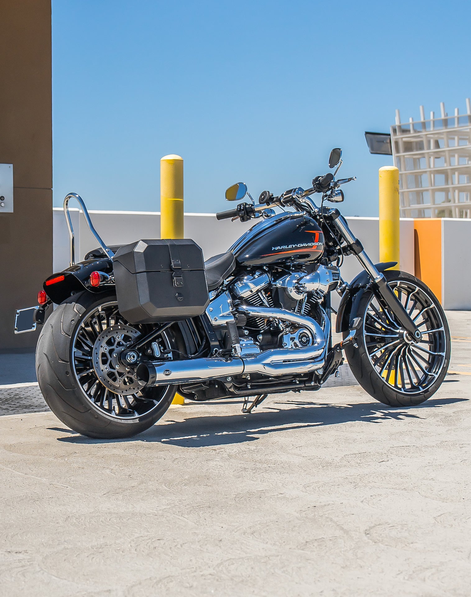 20L - Outlaw Quick-Mount Small Harley Softail Breakout FXBR/S Leather Wrapped Hard Saddlebags Lifestyle