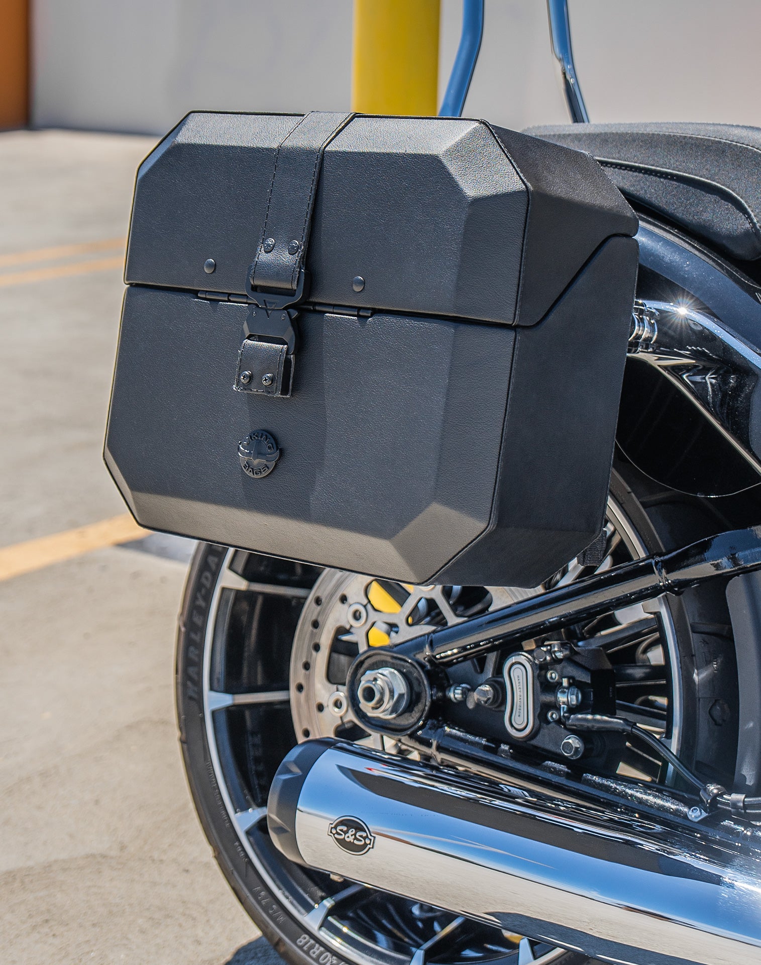 20L - Outlaw Quick-Mount Small Harley Softail Breakout FXBR/S Leather Wrapped Hard Saddlebags Lifestyle