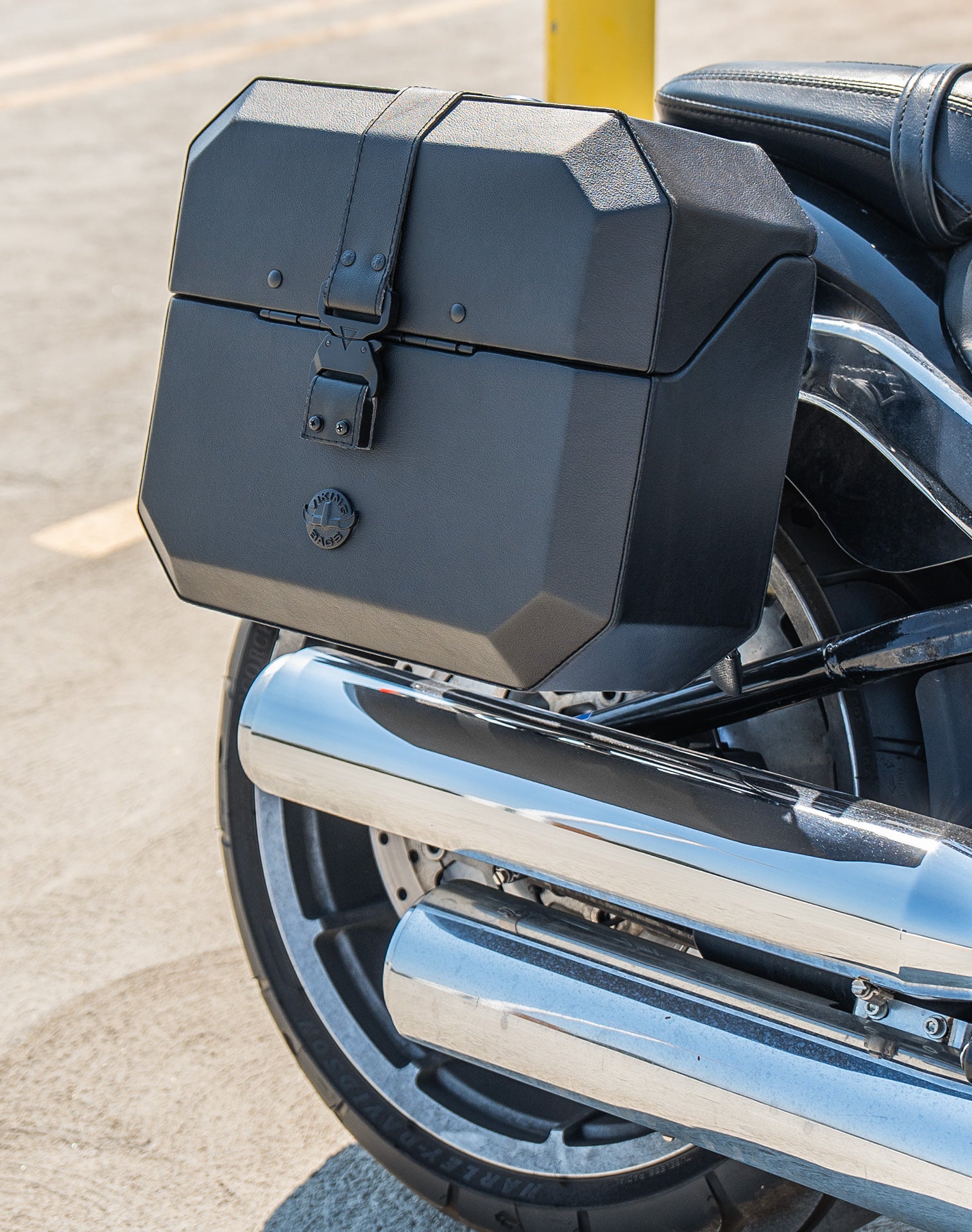 20L - Outlaw Quick-Mount Small Harley Softail Fat Boy FLFB/S Leather Wrapped Hard Saddlebags Lifestyle 3