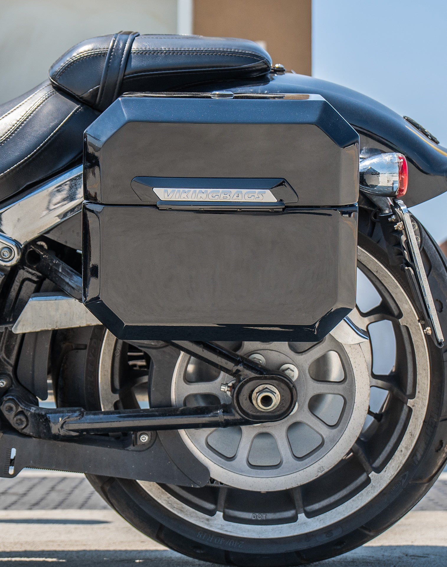 20L - Outlaw Quick-Mount Small Harley Softail Fat Boy FLFB/S Painted Hard Saddlebags Lifestyle 2