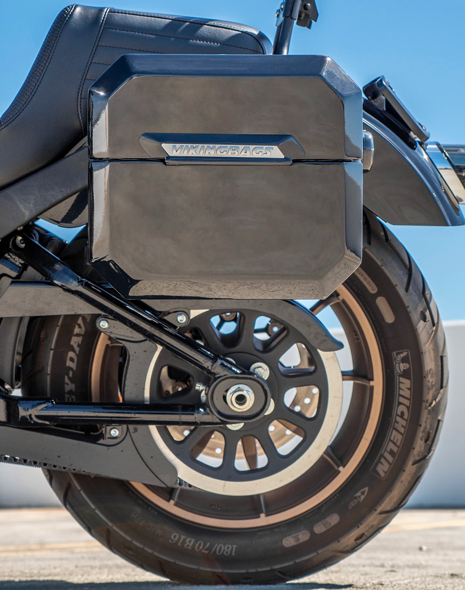 20L - Outlaw Quick-Mount Small Harley Softail Low Rider S FXLRS Painted Hard Saddlebags Life style 2