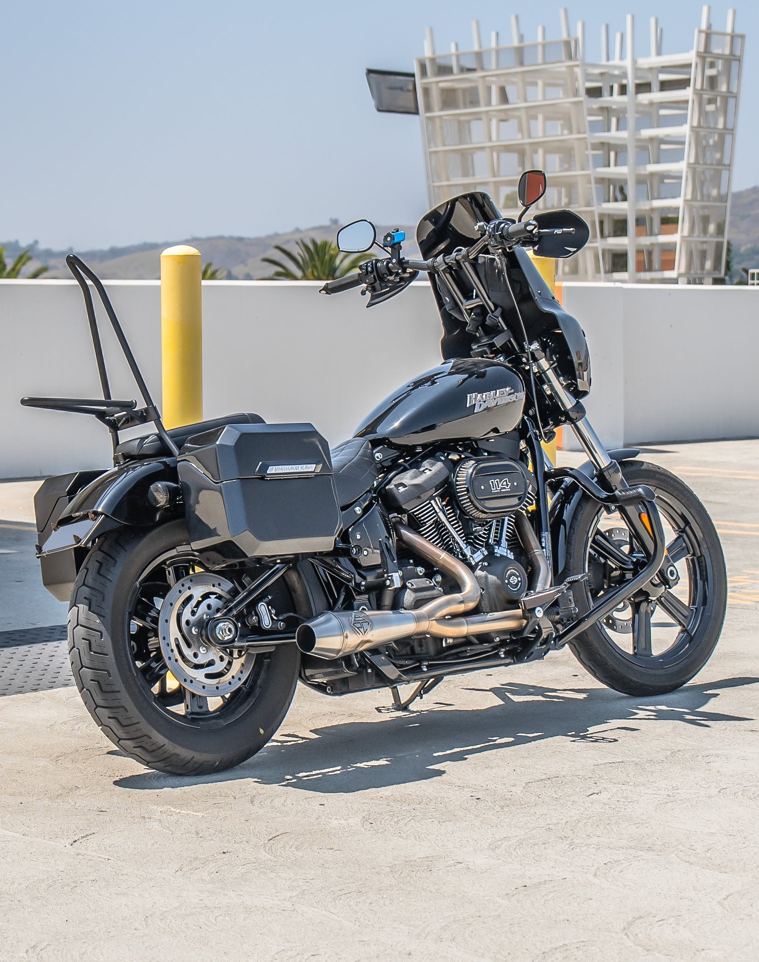 20L - Outlaw Quick-Mount Small Harley Softail Street Bob Painted Hard Saddlebags Life style 1