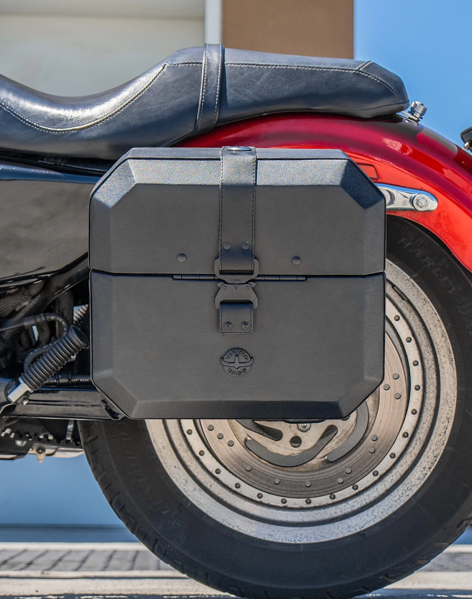 20L - Outlaw Quick-Mount Small Harley Sportster 883 Custom XL883C Leather Wrapped Hard Saddlebags Lifestyle 2