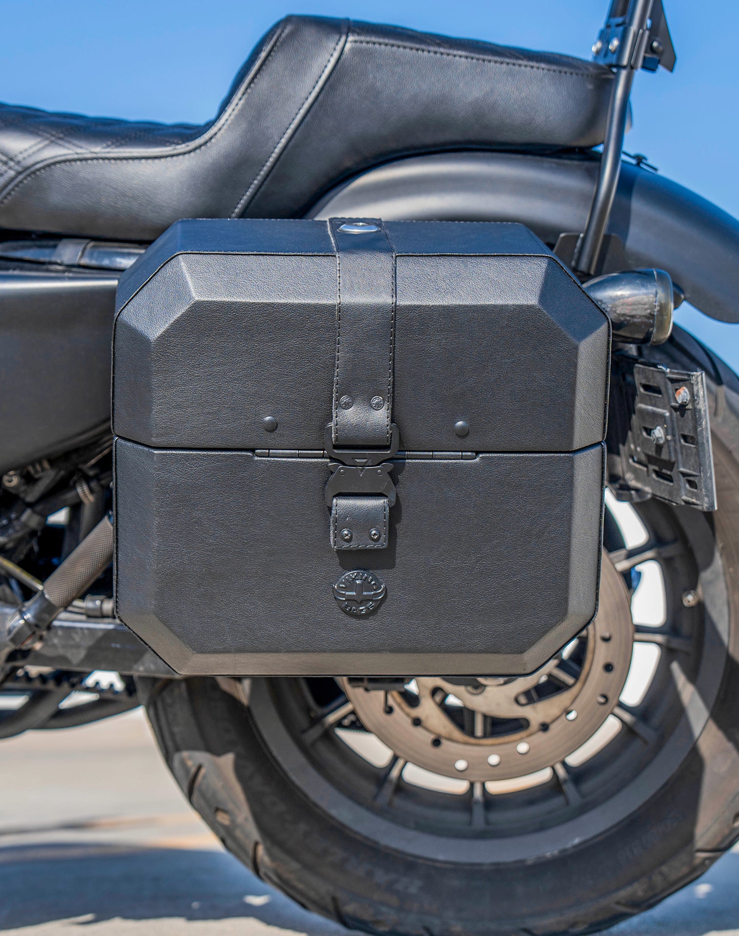 Viking 20L Outlaw Quick-Mount Harley Sportster 883 Iron XL883N