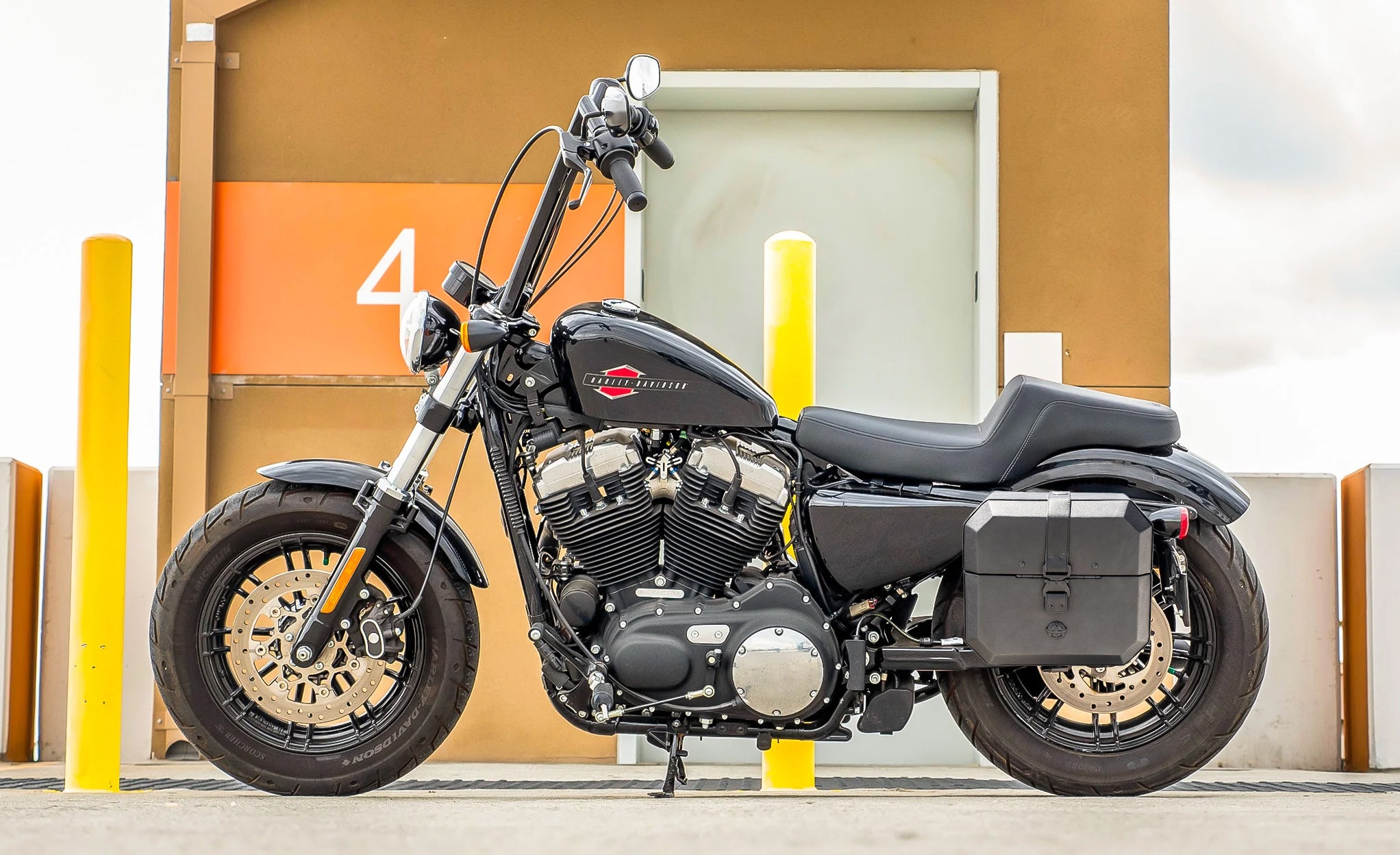 20L - Outlaw Quick-Mount Small Harley Sportster Forty Eight 48 Leather Wrapped Hard Saddlebags Life Style Photo @expand