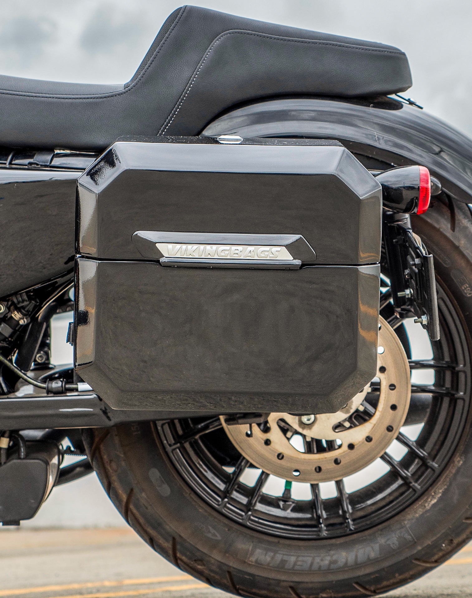 20L - Outlaw Quick-Mount Small Harley Sportster Forty Eight 48 Painted Hard Saddlebags Life style 2