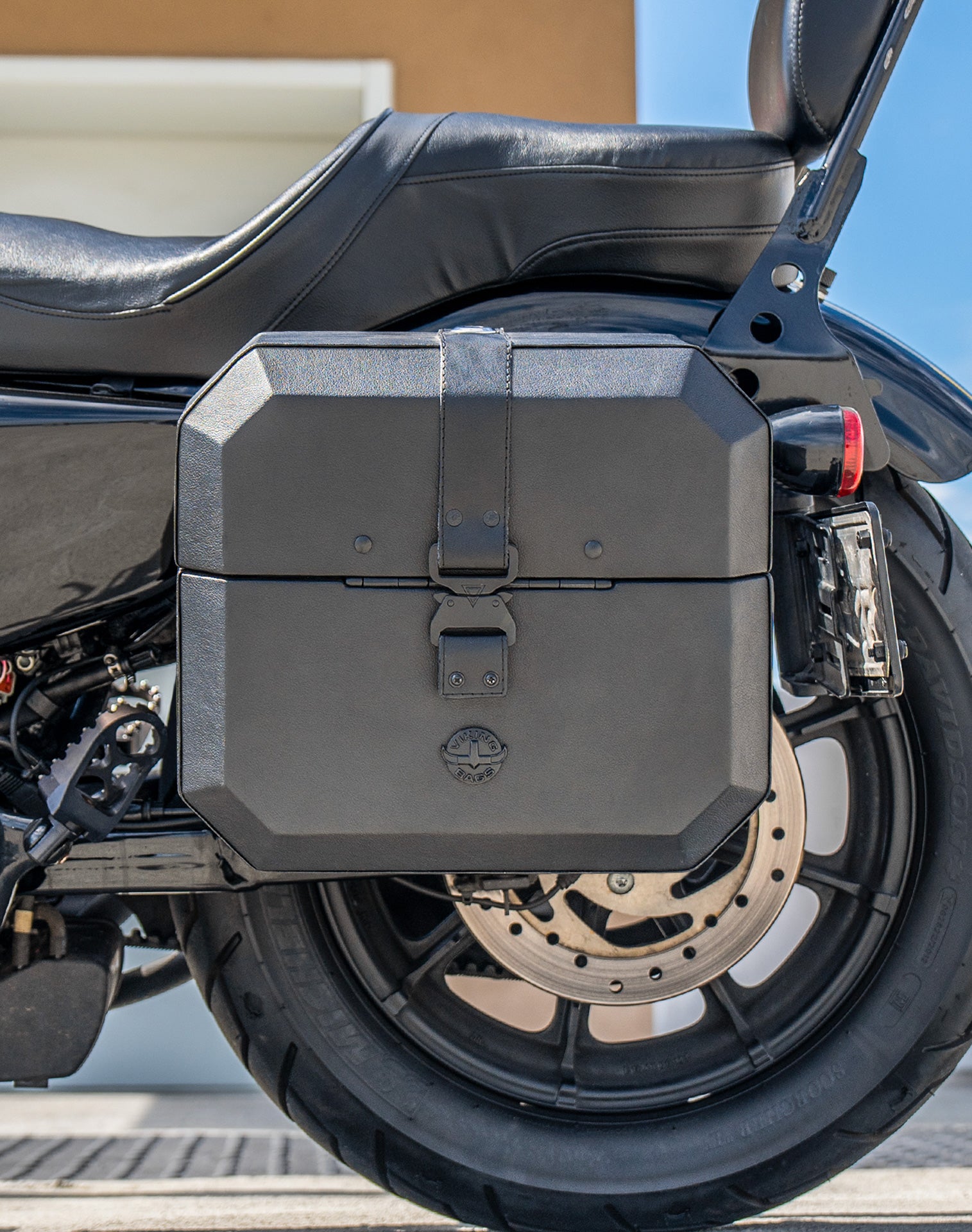 20L - Outlaw Quick-Mount Small Harley Sportster Iron 1200 Leather Wrapped Hard Saddlebags Lifestyle 2
