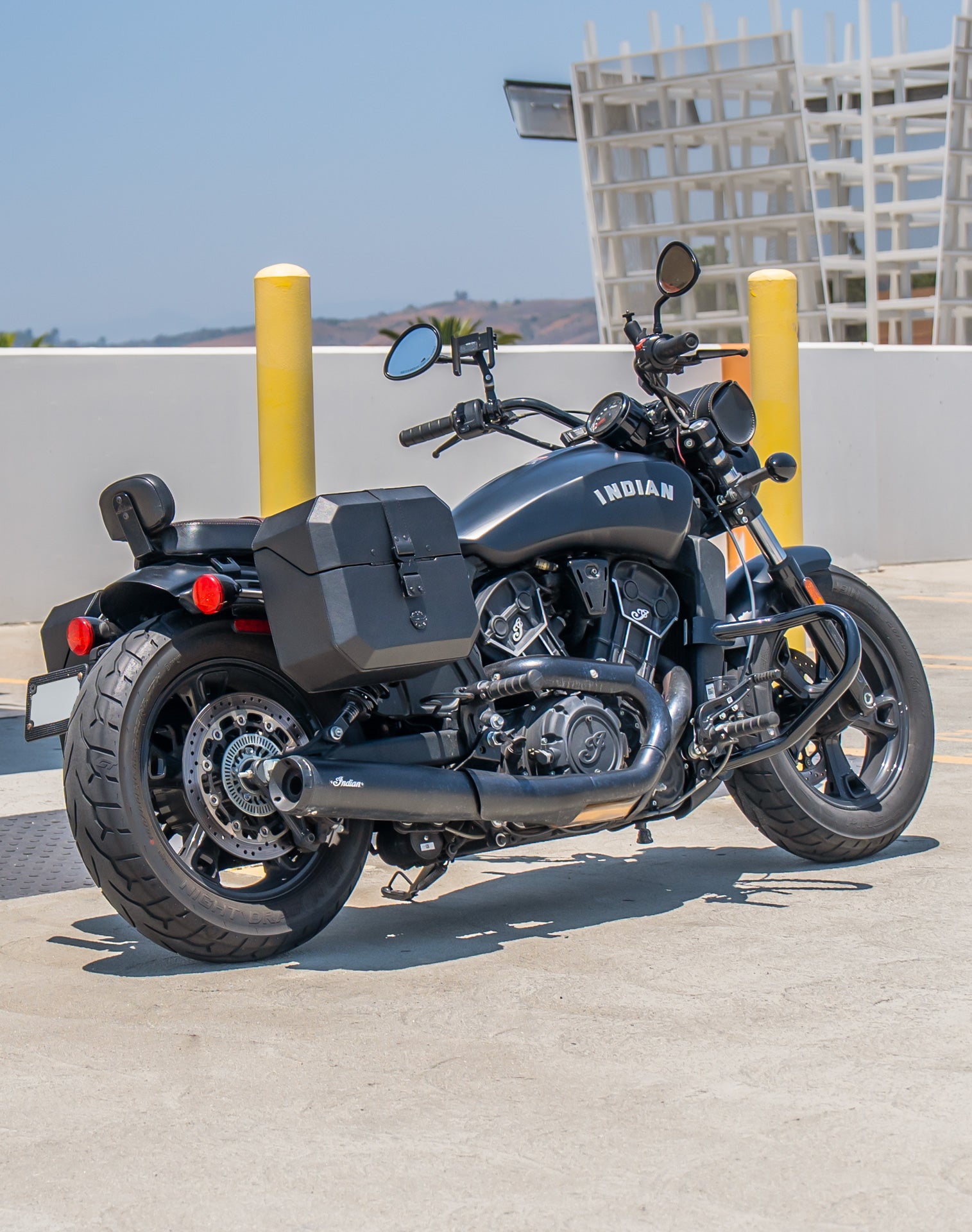 20L - Outlaw Quick-Mount Small Indian Scout Bobber Leather Wrapped Hard Saddlebags Life style 1