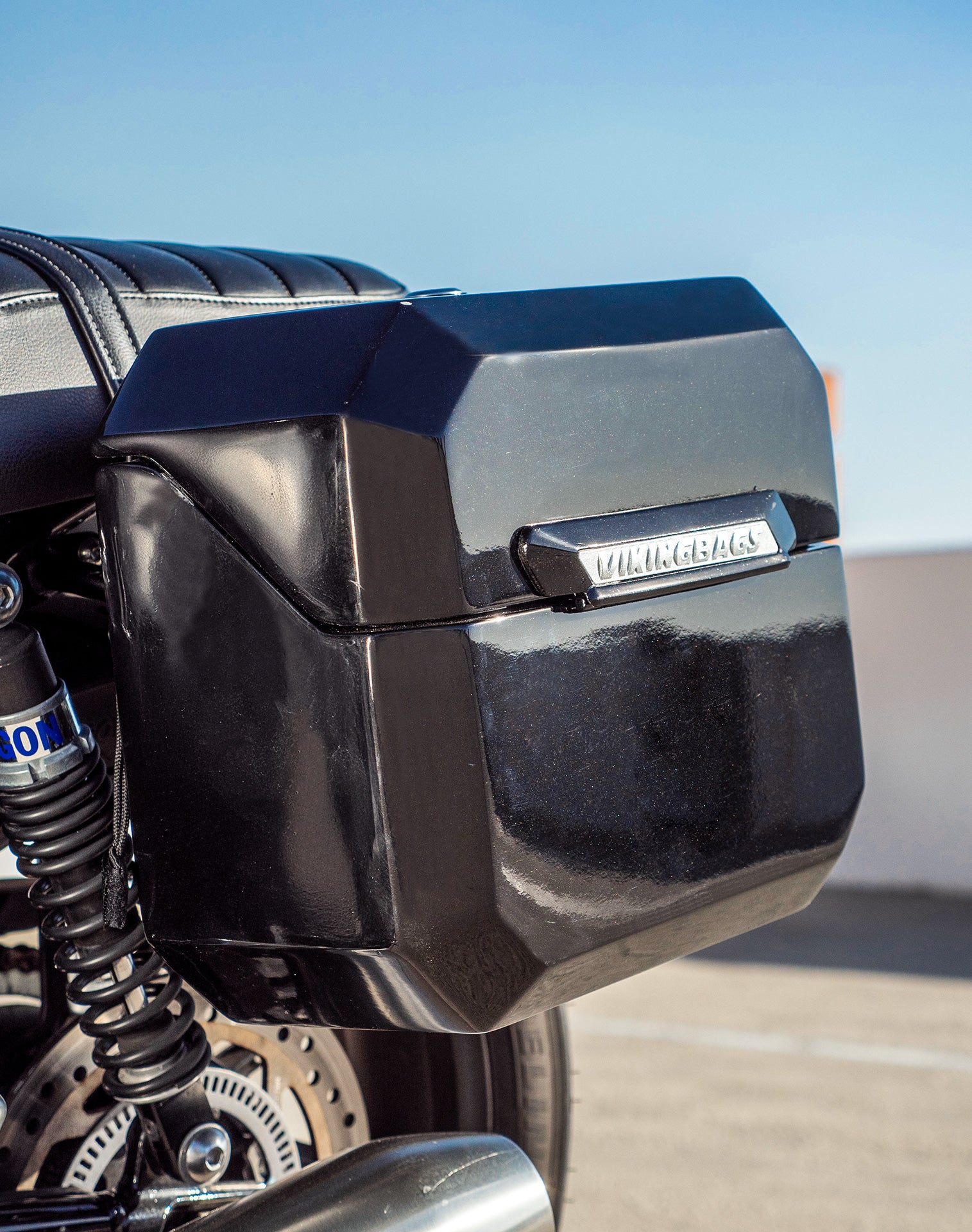 Viking Outlaw 20L Quick-Mount Triumph Street Twin 900 Painted Hard