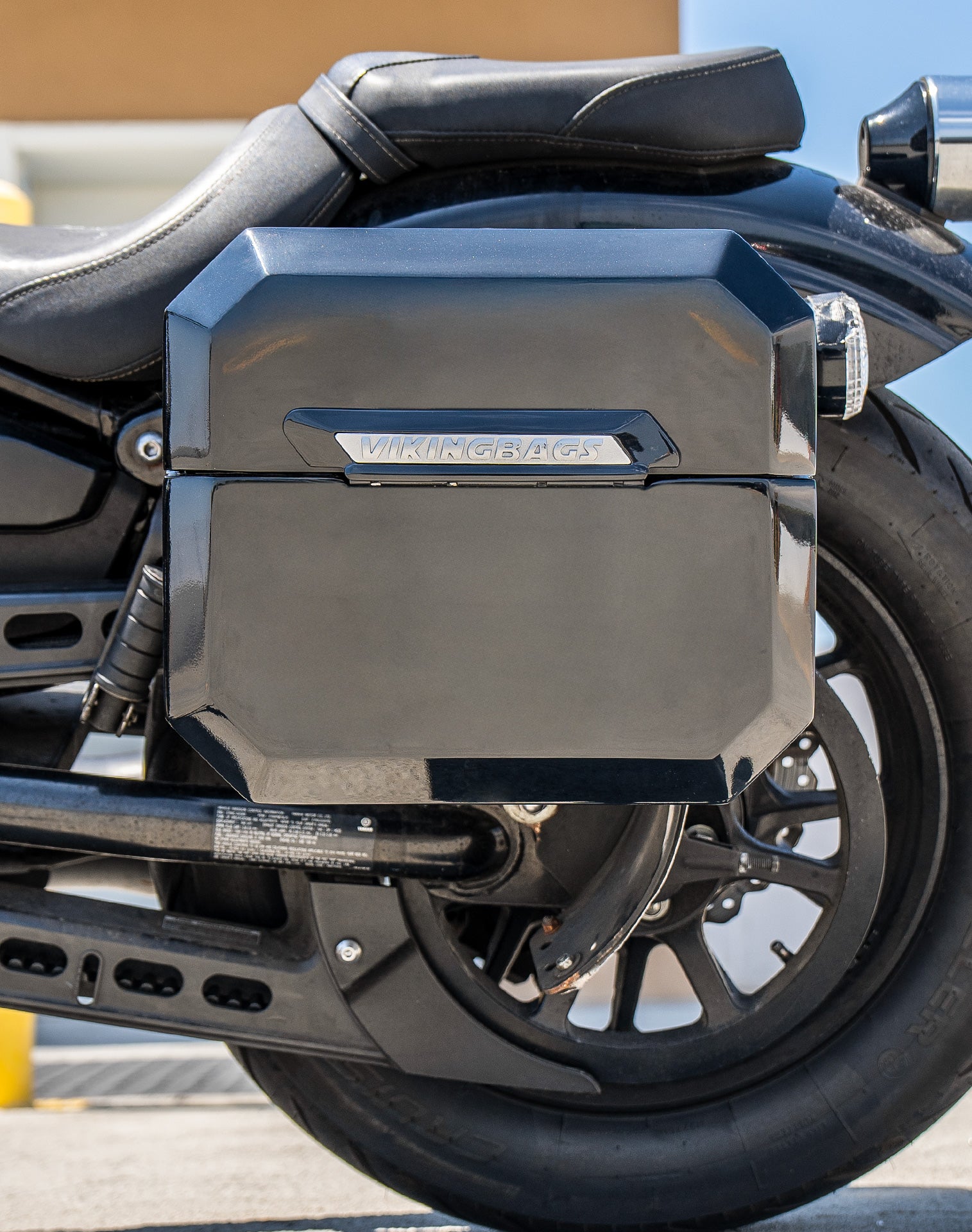 20L - Outlaw Quick-Mount Small Yamaha Bolt Specific Painted Hard Saddlebags Life style 2