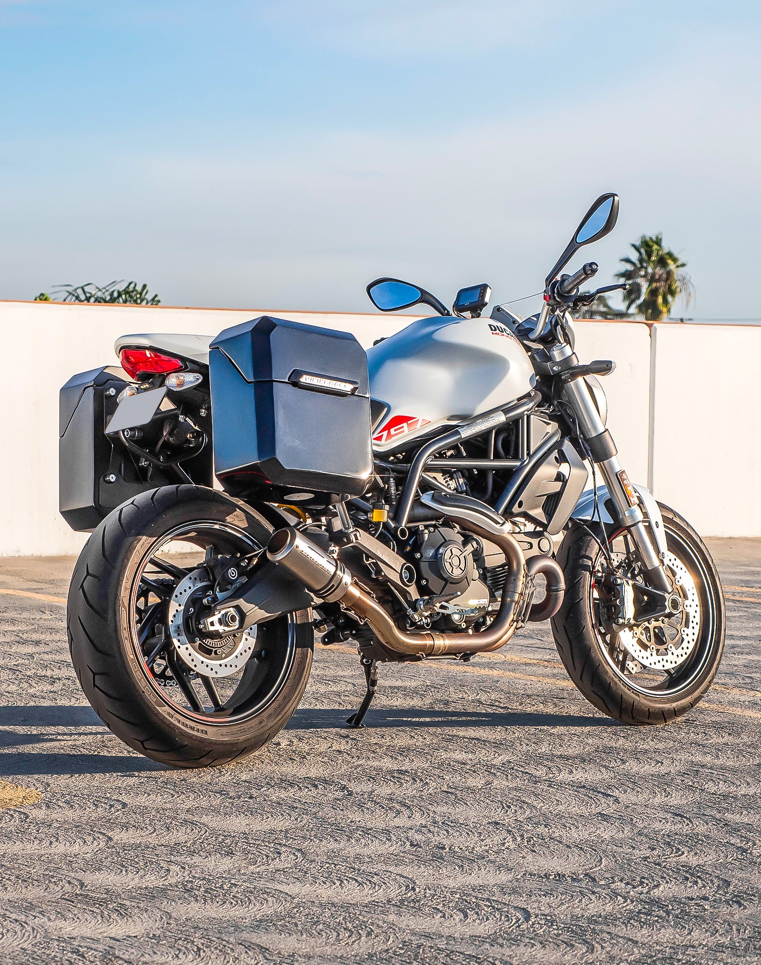 30L - Outlaw Quick Mount Medium Ducati Monster 797 Painted Hard Saddlebags Life style 1