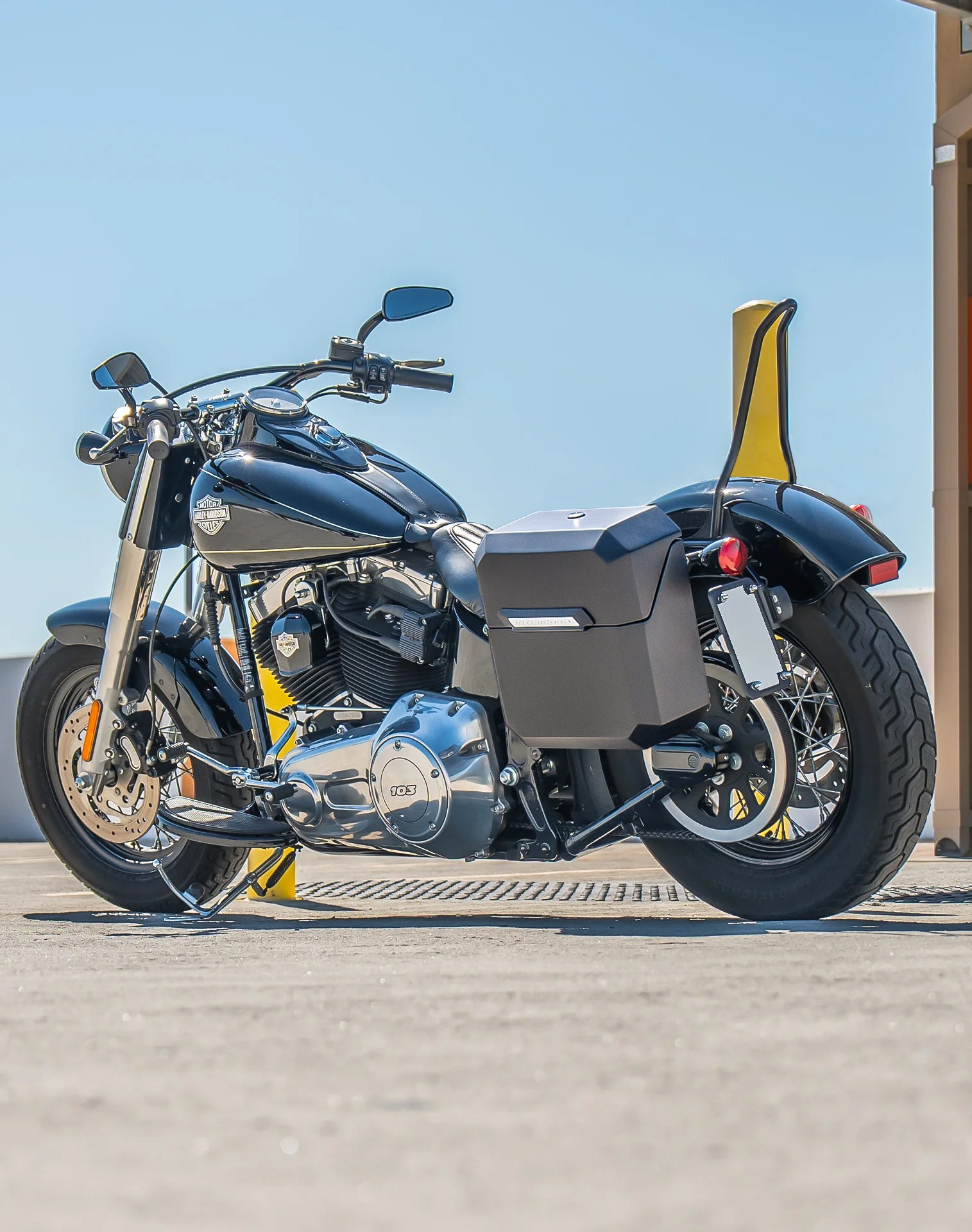 30L - Outlaw Quick-Mount Medium Harley Softail Slim FLS Matte Hard Saddlebags Lifestyle