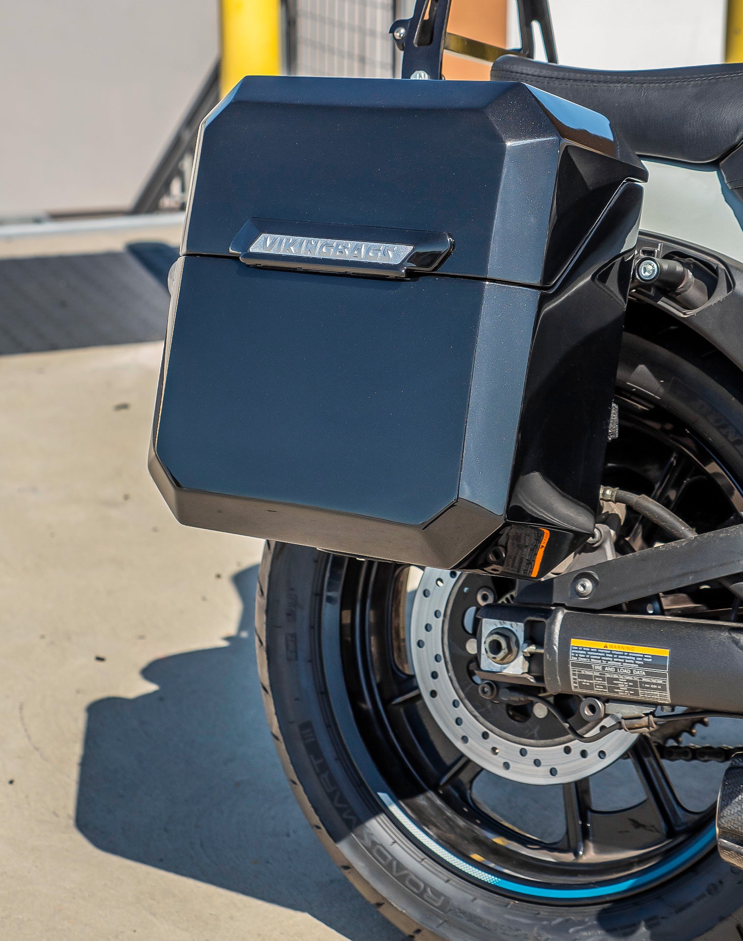 30L - Outlaw Quick Mount Medium Kawasaki Vulcan S Painted Hard Saddlebags Life style 3