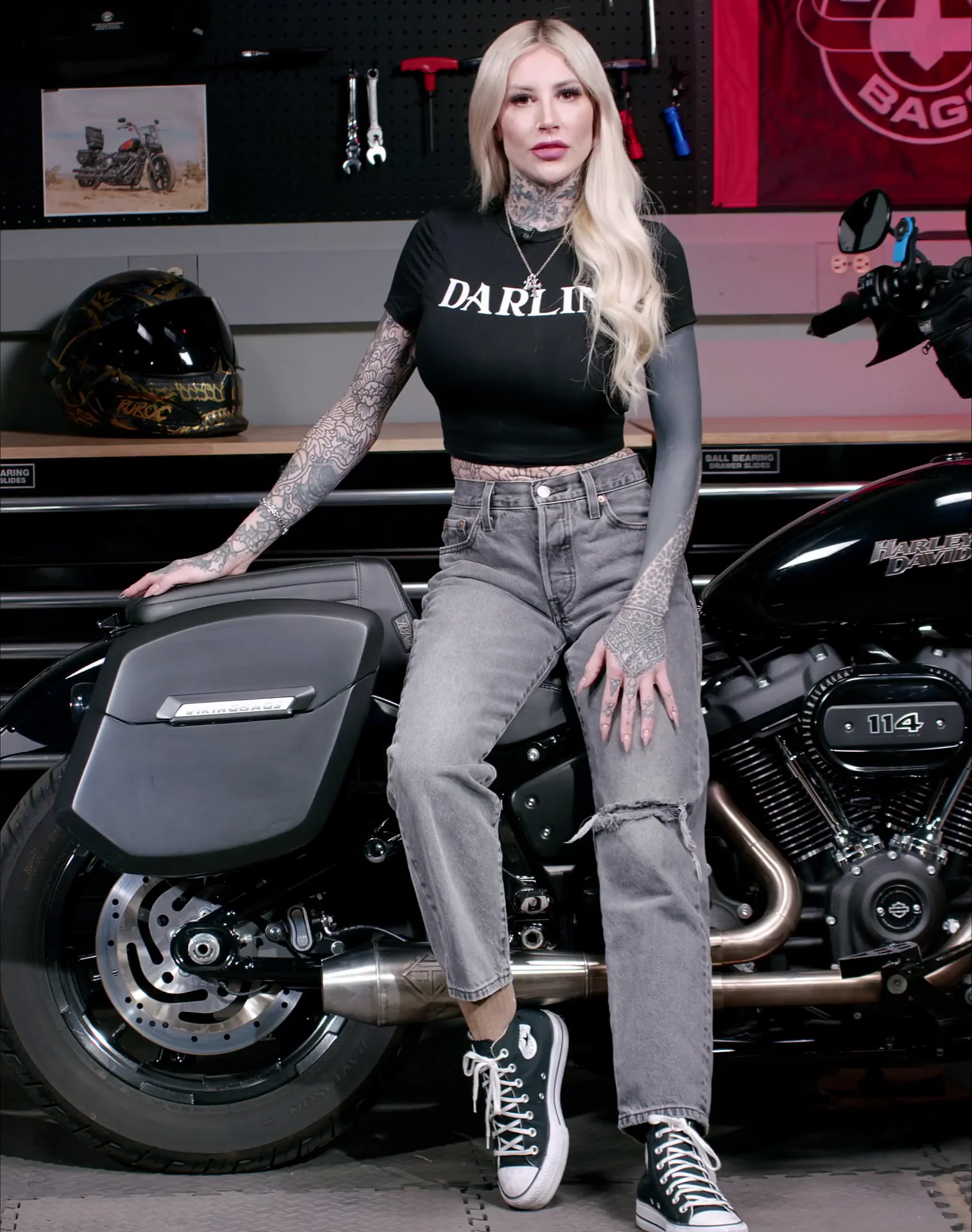 24L - Ironclad Quick-Mount Medium Harley Softail Slim FLSL Matte Hard Saddlebags Video