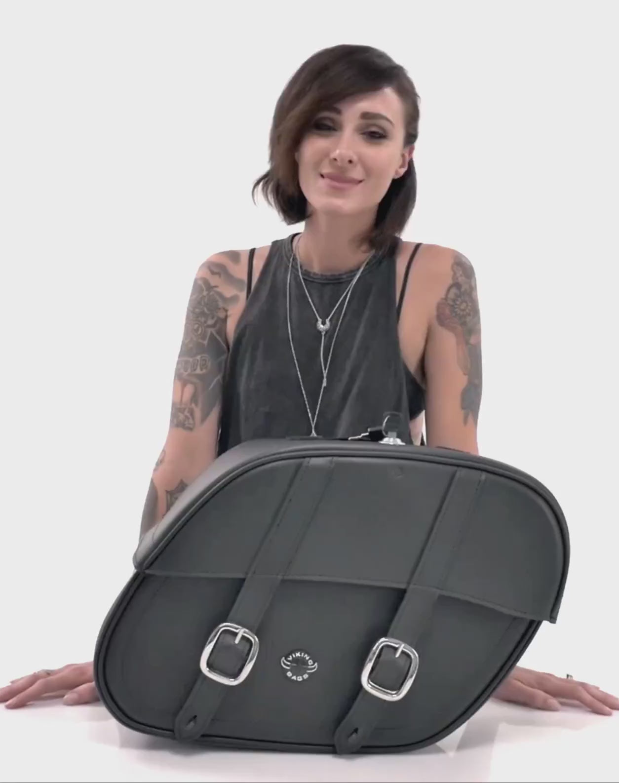 Viking Club Large Triumph Rocket III Touring Shock Cut-out Leather Motorcycle Saddlebags Video