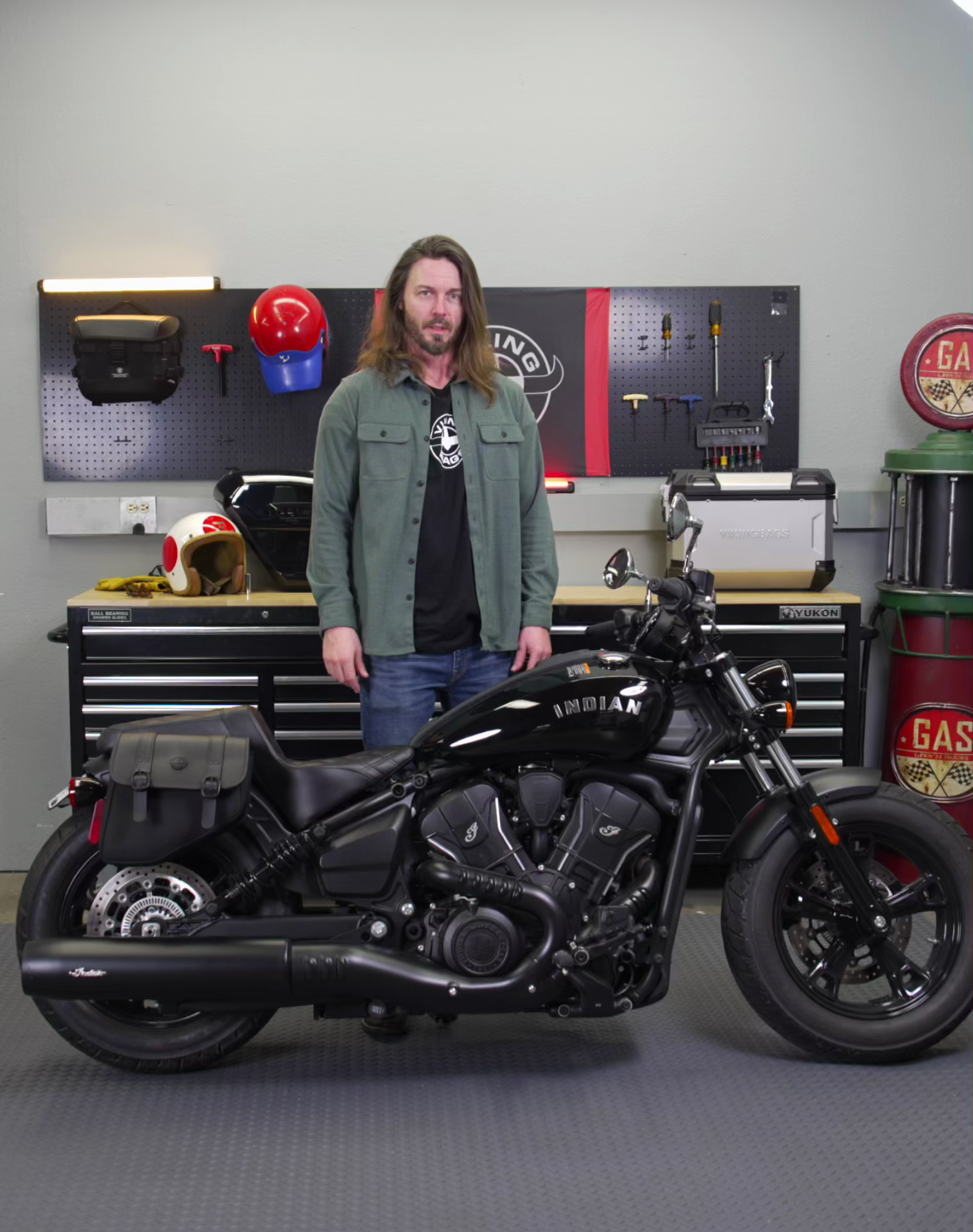 viking pony indian scout bobber leather motorcycle saddlebags