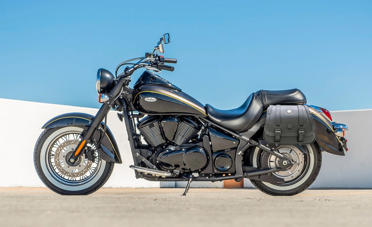 25L - SpiritBlade Medium Kawasaki Vulcan 900 Classic Motorcycle Leather Saddlebags Lifestyle @expand
