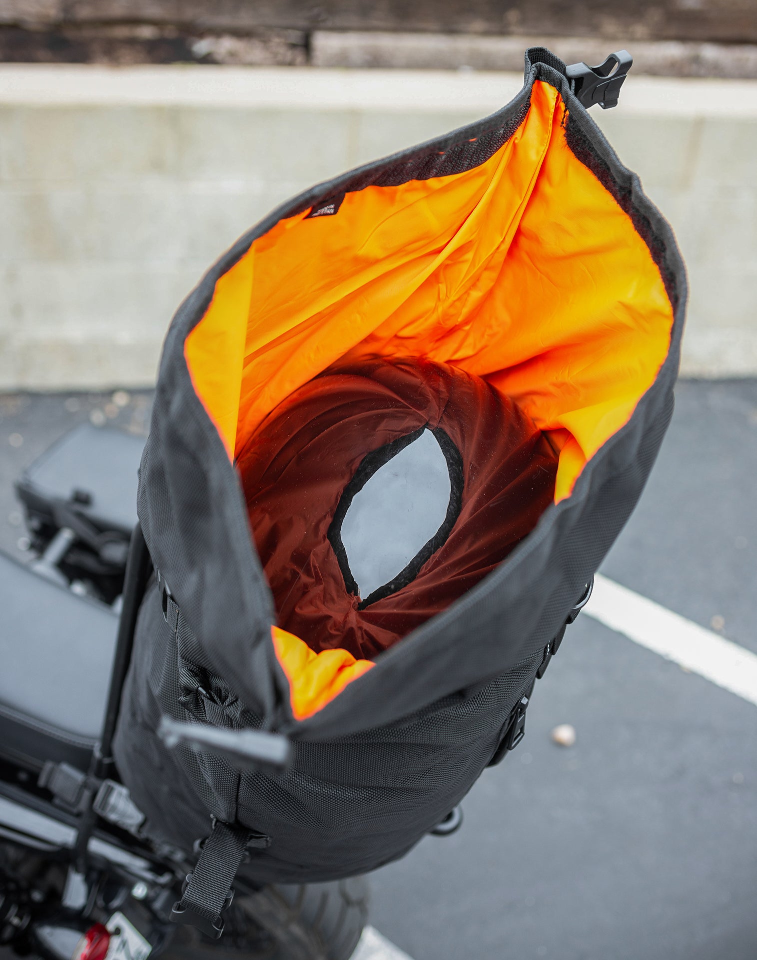 35L - Renegade XL Motorcycle Sissy Bar Bag for Harley Davidson