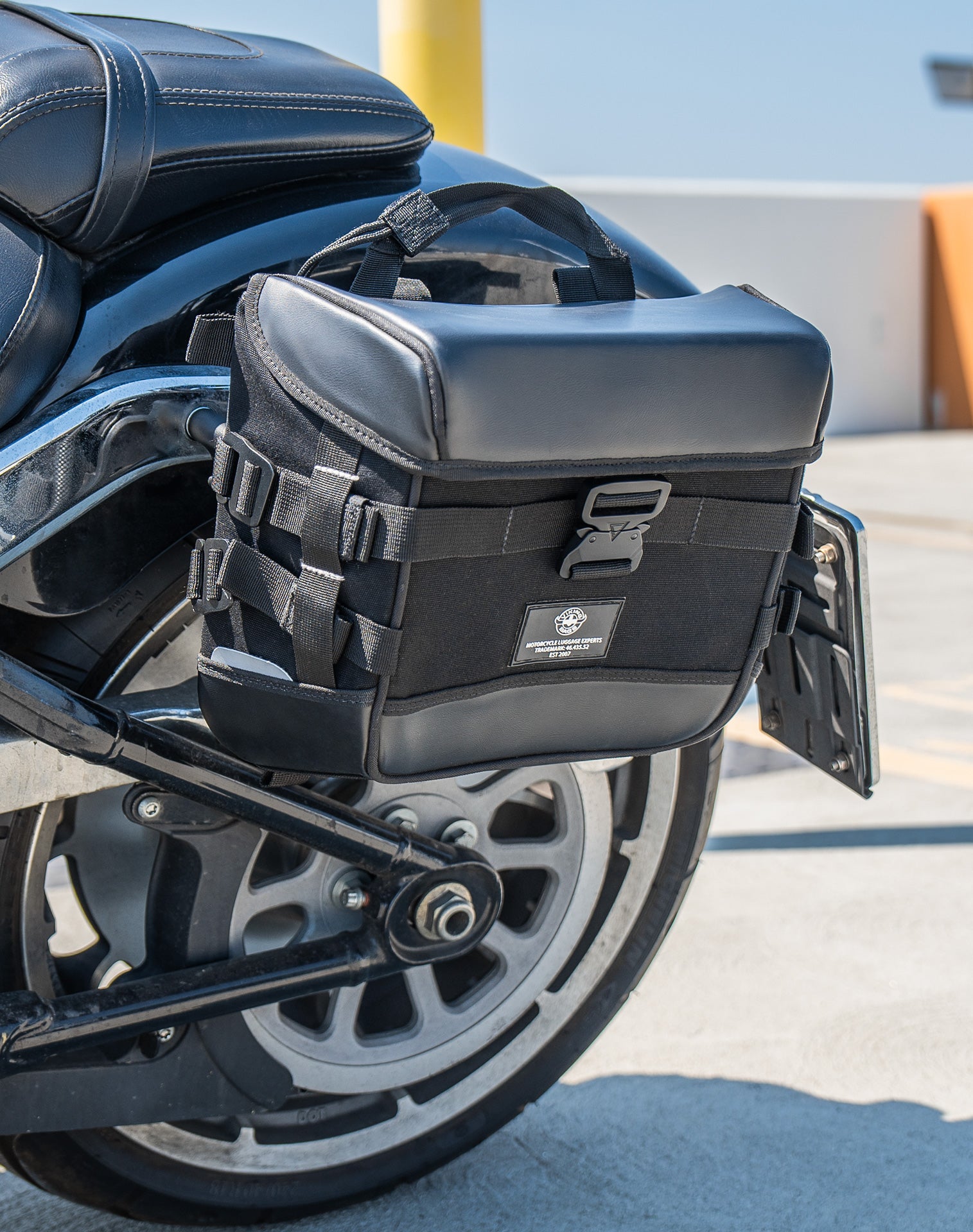 10L - Incognito Quick Mount Small Harley Softail Fat Boy FLFB/S Solo Saddlebag (Left Only) v3