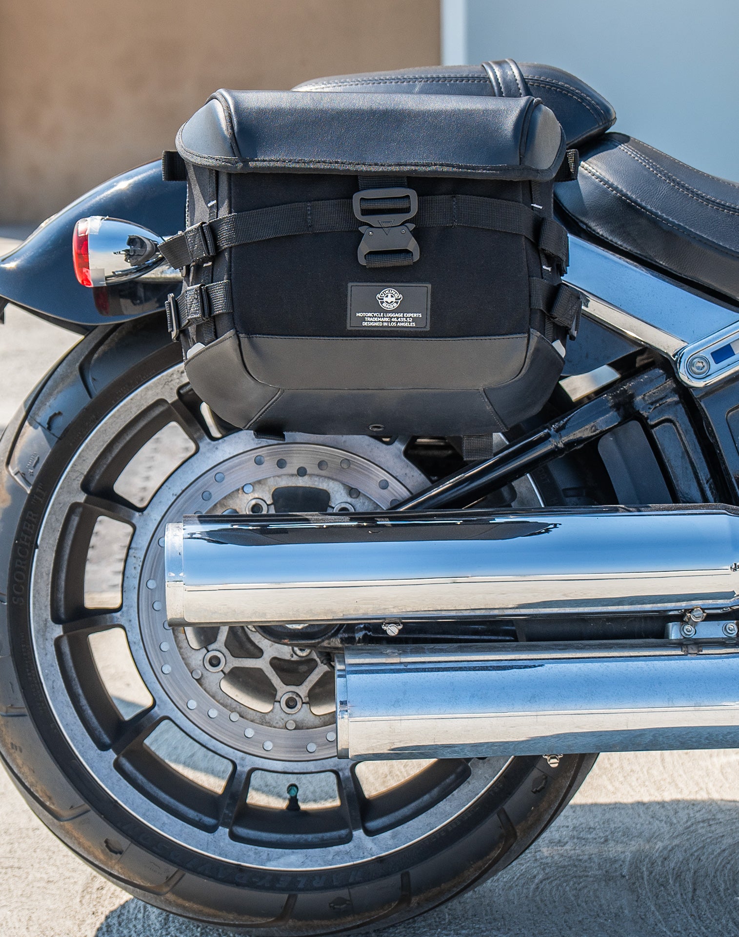 10L - Incognito Quick Mount Small Harley Softail Fat Boy FLFB/S Solo Saddlebag (Right Only) v2