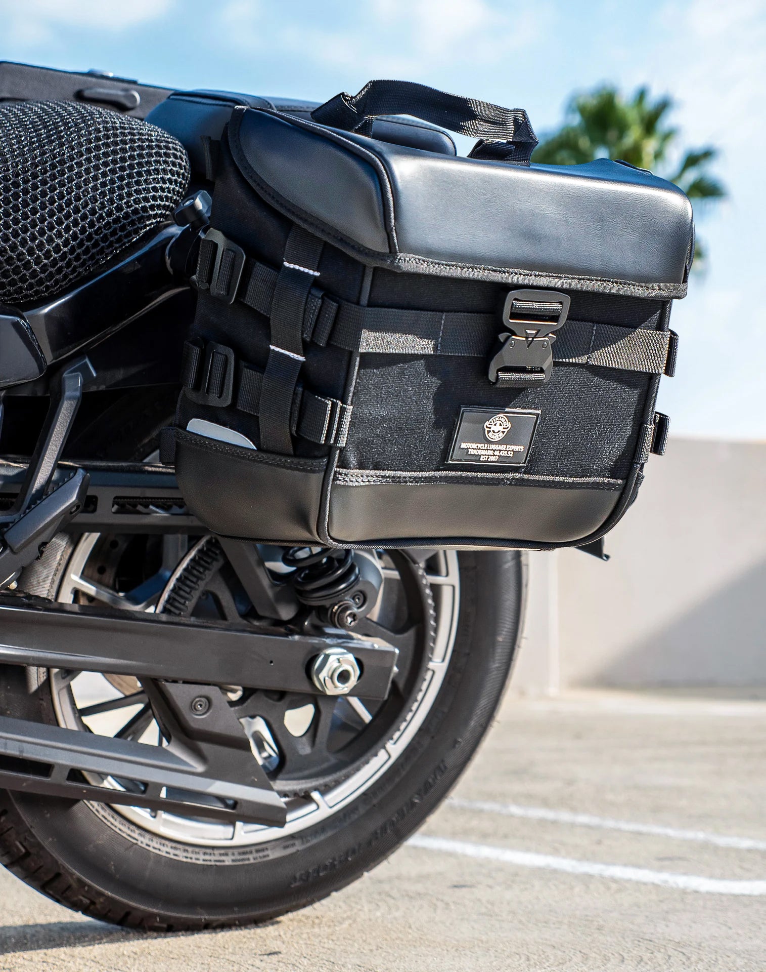 10L - Incognito Quick Mount Small Harley Sportster Nightster RH975/S Solo Saddlebag (Left Only) v3