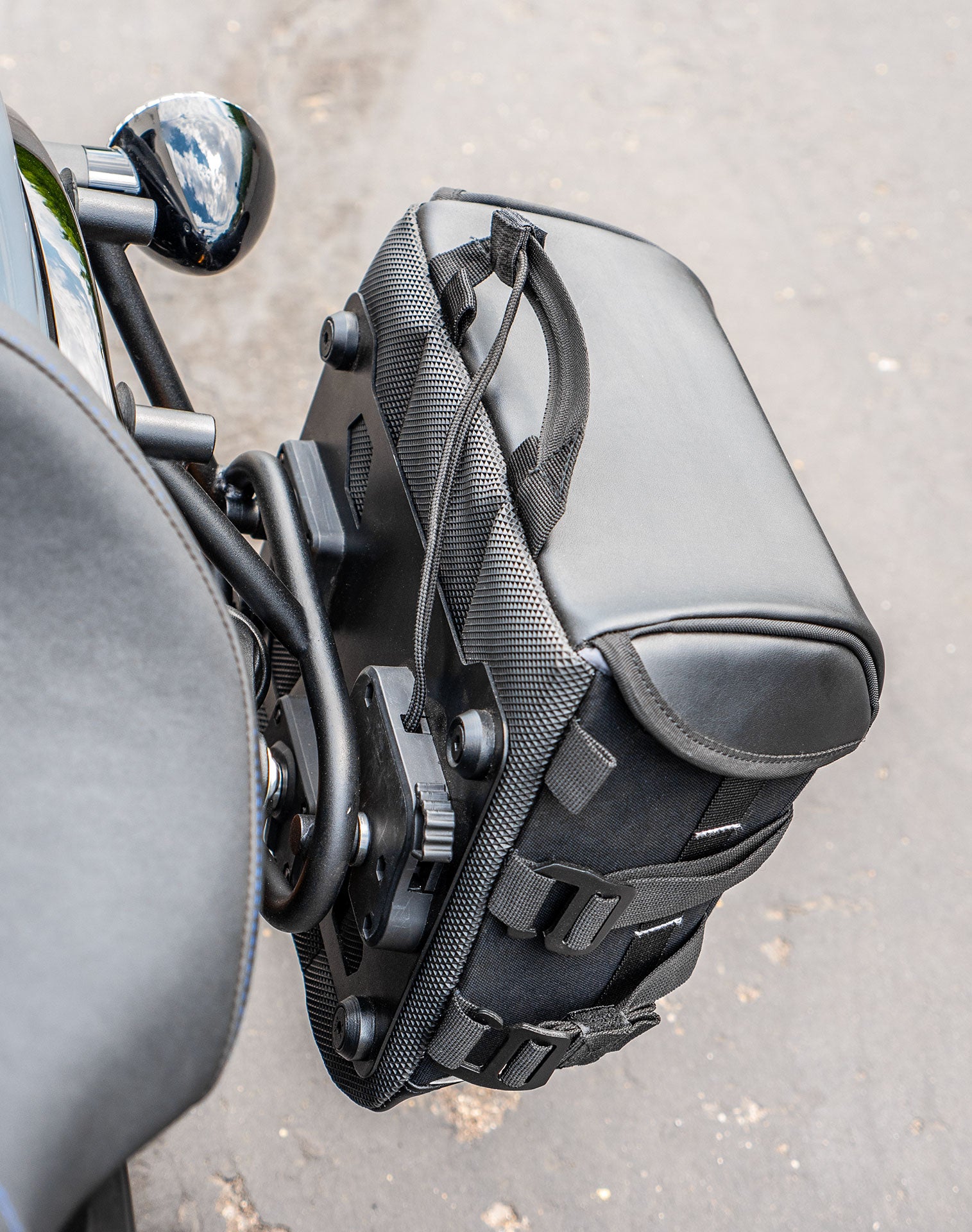 10L - Incognito Quick Mount Small Yamaha Bolt Solo Saddlebag (Left Only) v4