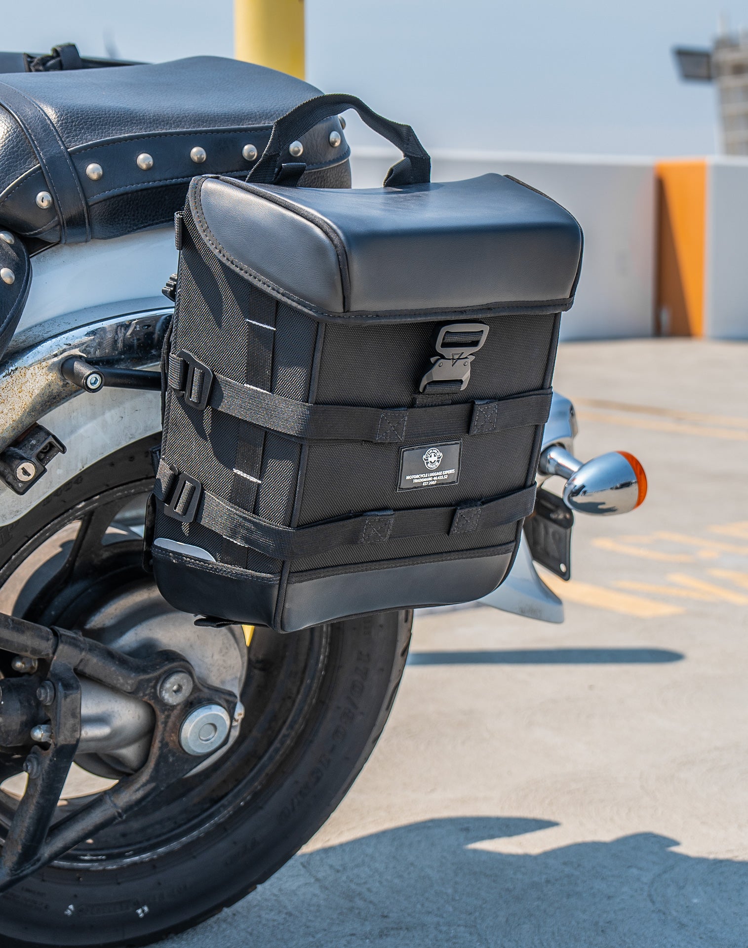 15L - Incognito Quick Mount Medium Suzuki Boulevard C50 VL800 Solo Saddlebag (Left Only) v4