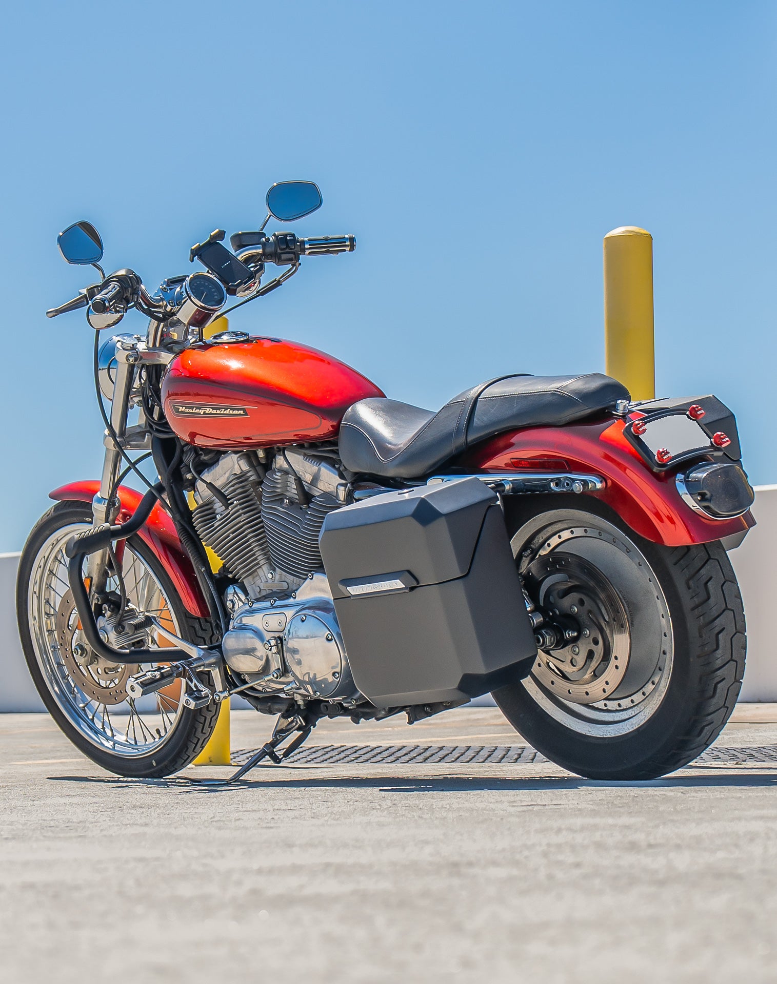 15L - Outlaw Quick Mount Medium Harley Sportster 883 Custom XL883C Matte Hard Solo Saddlebag (Left Only) Lifestyle