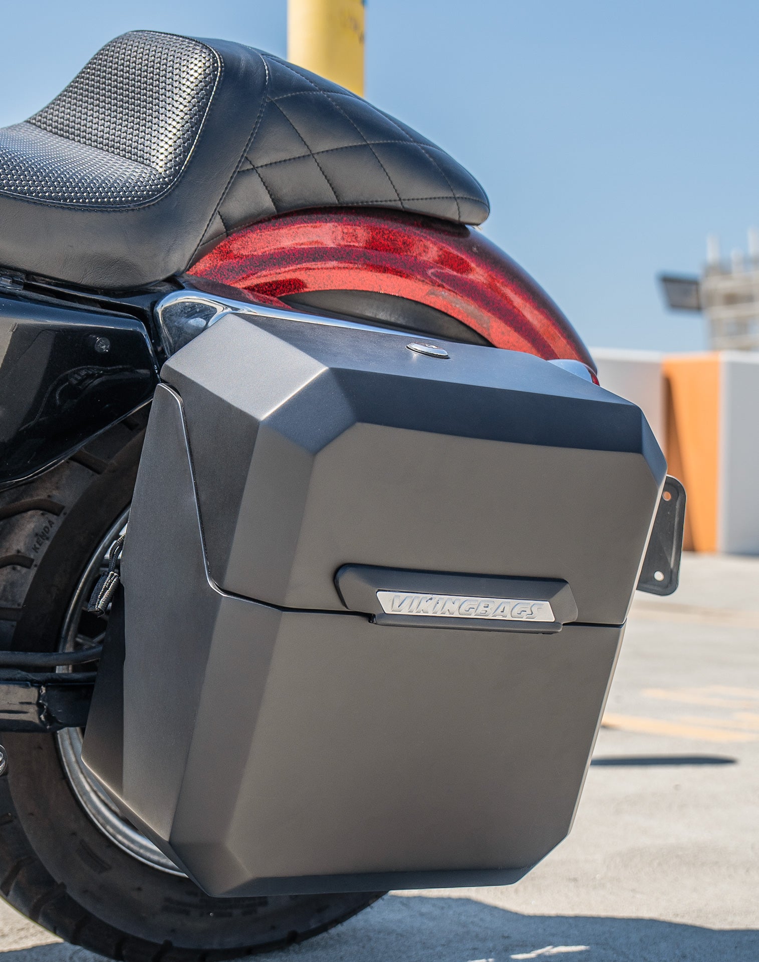 15L - Outlaw Quick Mount Medium Harley Sportster Seventy Two 72 Matte Hard Solo Saddlebag (Left Only) v3