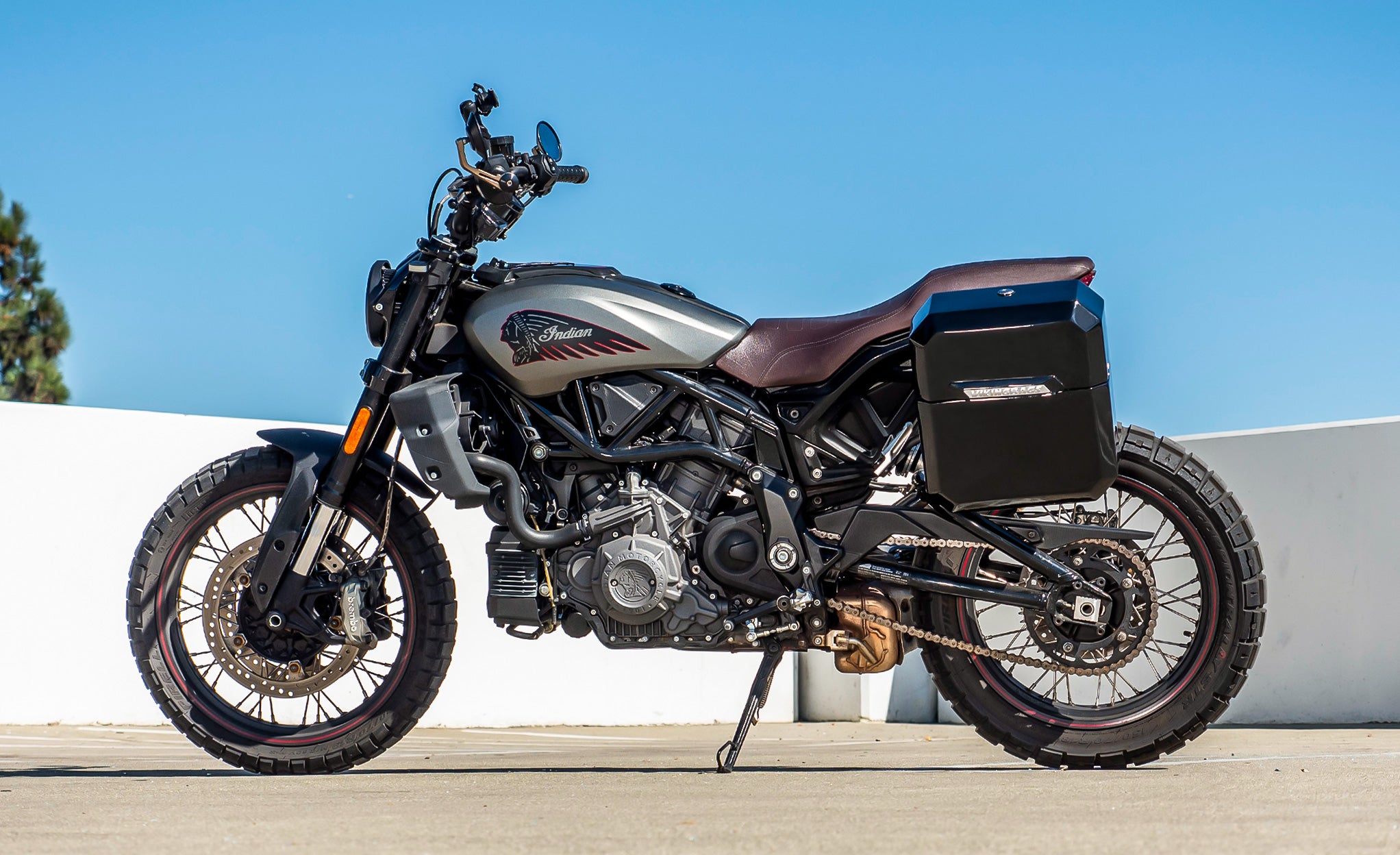 Viking 15L Outlaw Medium Indian FTR 1200/Rally Solo Painted Hard