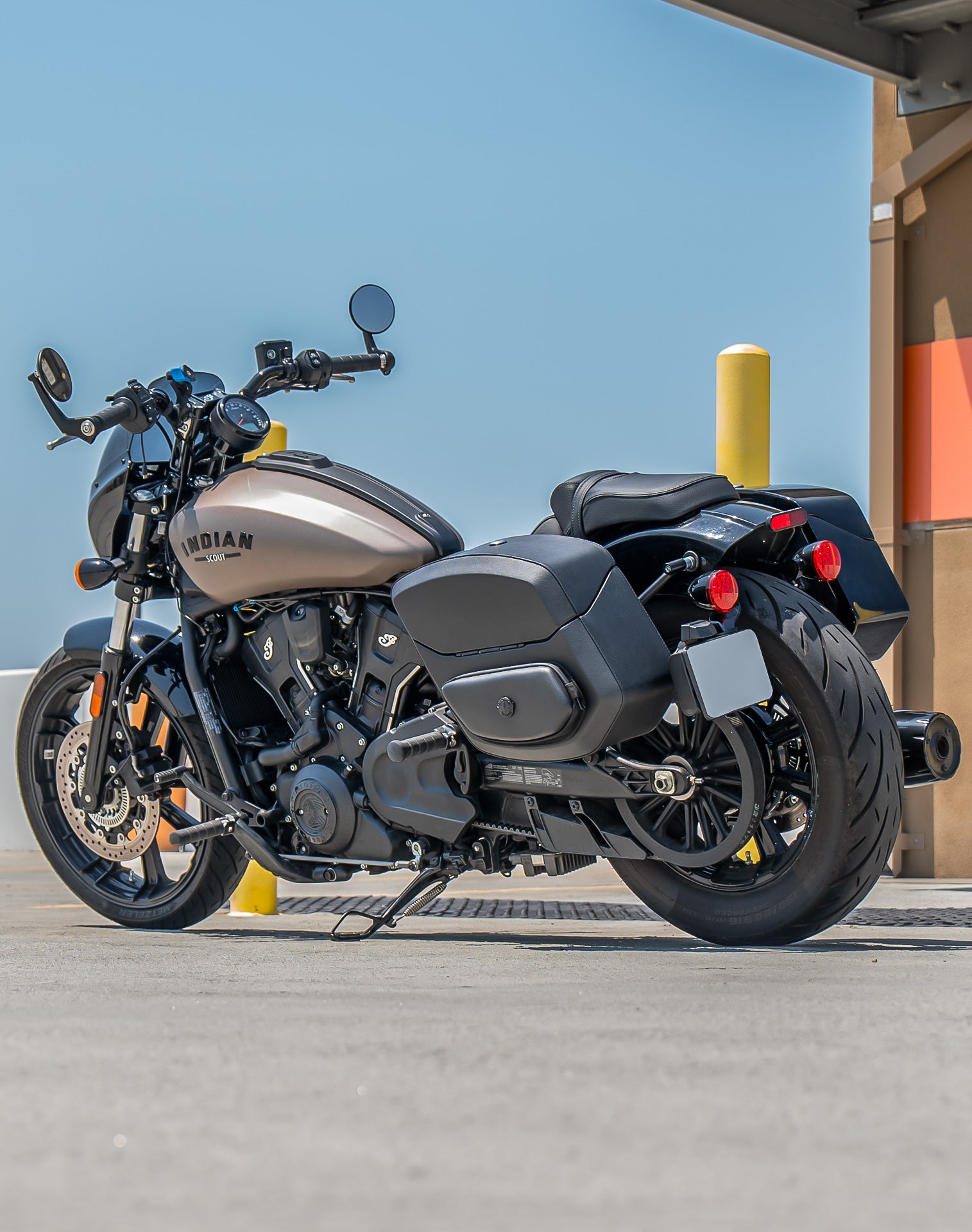 12L - Ironclad Quick Mount Indian Scout Bobber 2025+ Leather Saddlebags (Left Only)