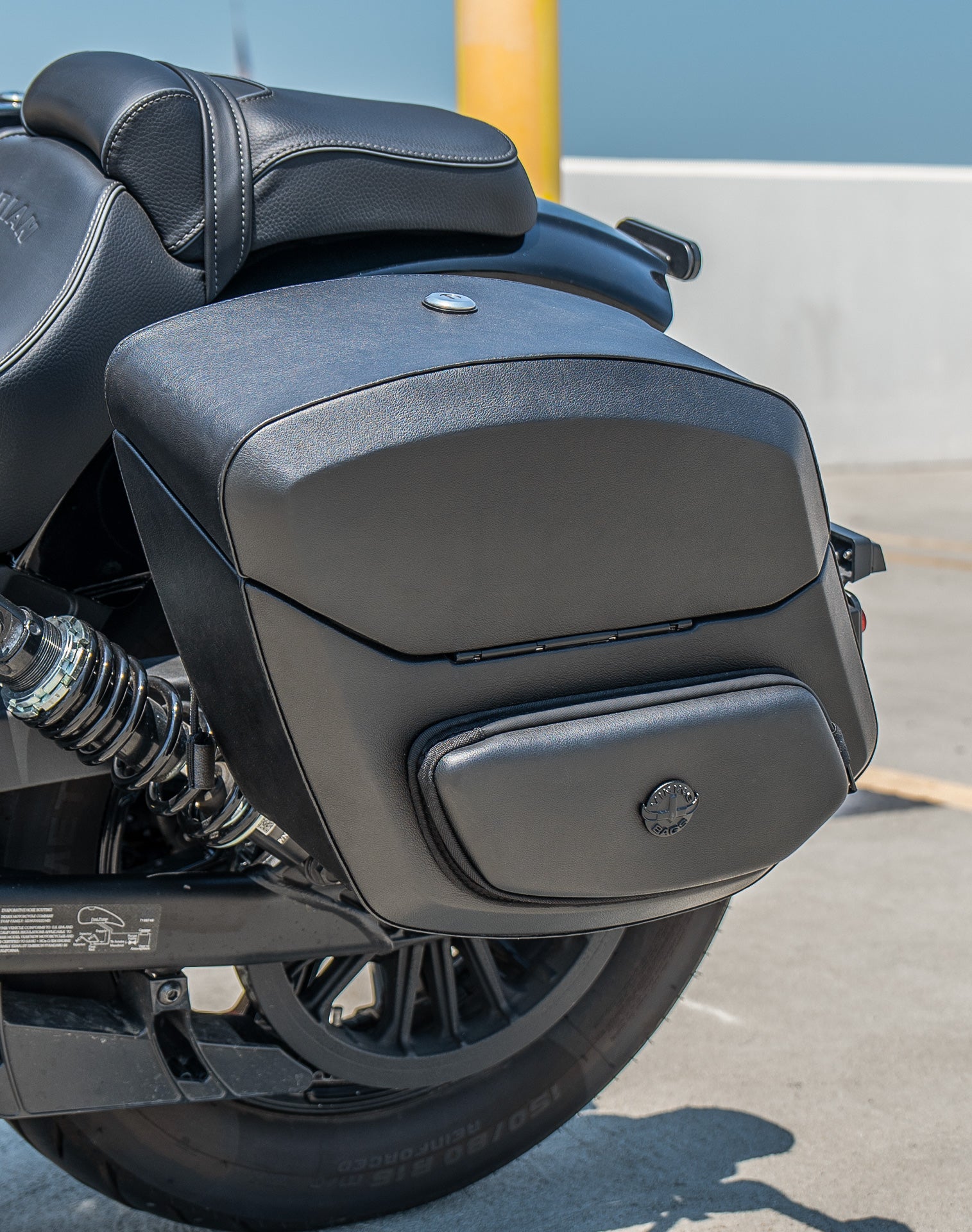 12L - Ironclad Quick Mount Indian Scout Bobber 2025+ Leather Saddlebags (Left Only)