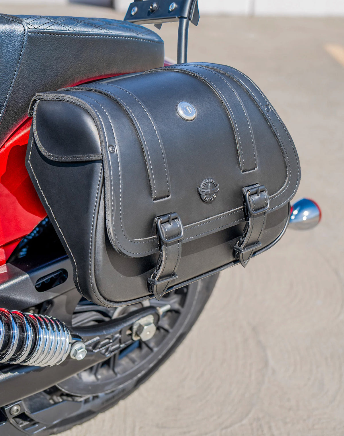 25L - SpiritBlade Medium 2025+ Indian Scout Classic Leather Motorcycle Saddlebags Lifestyle