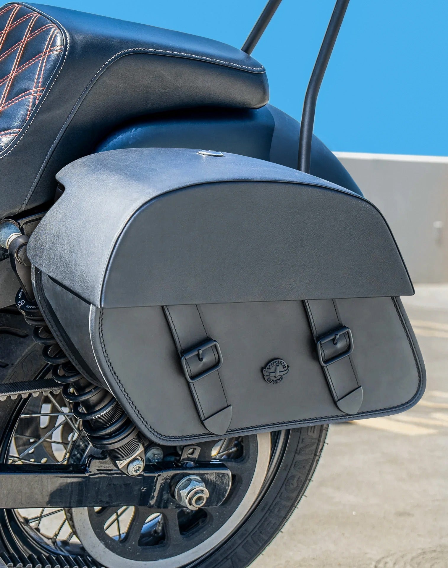 32L - Baelor Large Hard Mount Shock Cutout Saddlebags for Harley Dyna Street Bob FXDB/I Lifestyle