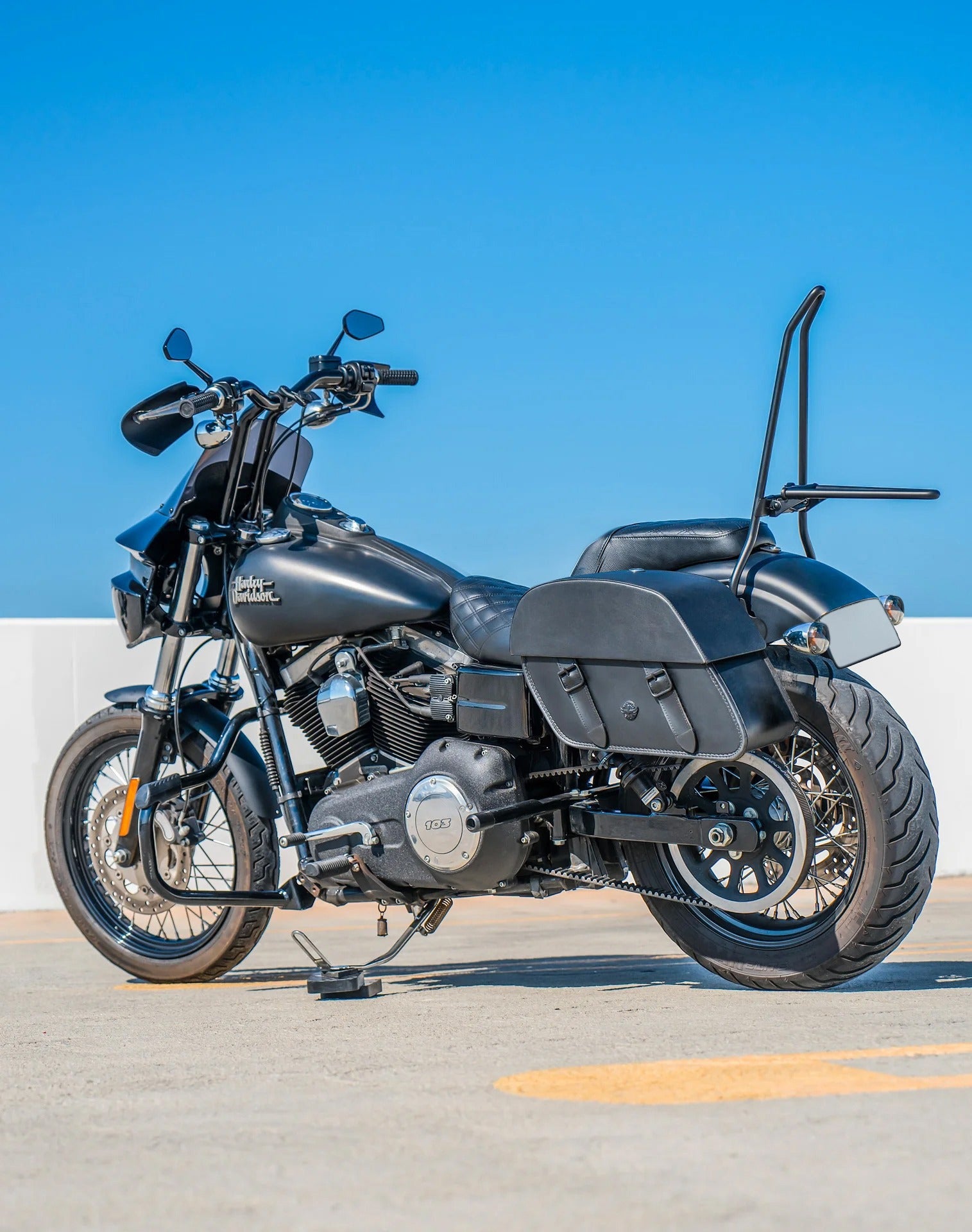 32L - Baelor Large Hard Mount Shock Cutout Saddlebags for Harley Dyna Street Bob FXDB/I Lifestyle