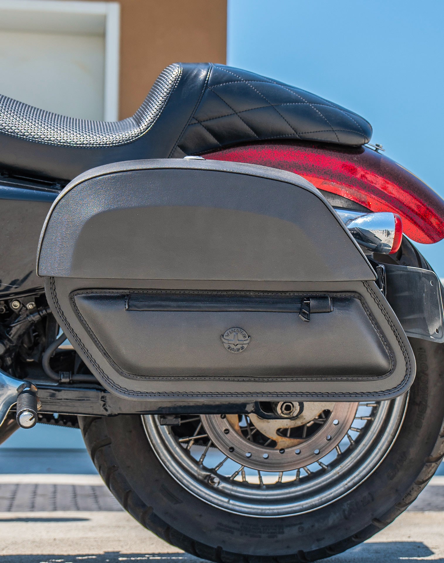 28L - Pantheon Medium Quick Mount Motorcycle Saddlebags For Harley Sportster Seventy Two XL1200V v2