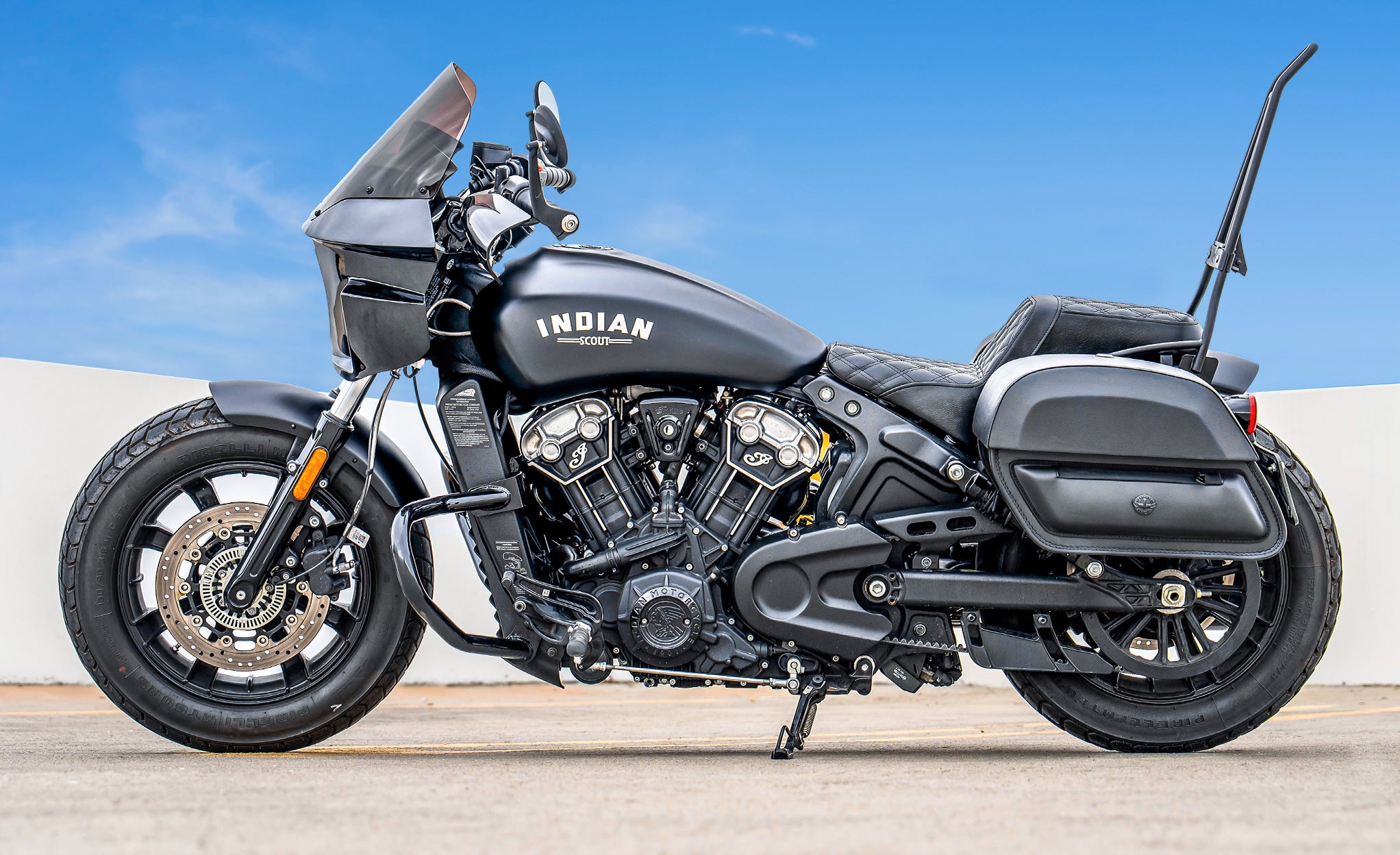 28L - Pantheon Medium Quick Mount Indian Scout Bobber Sixty Motorcycle Saddlebags Lifestyle @expand