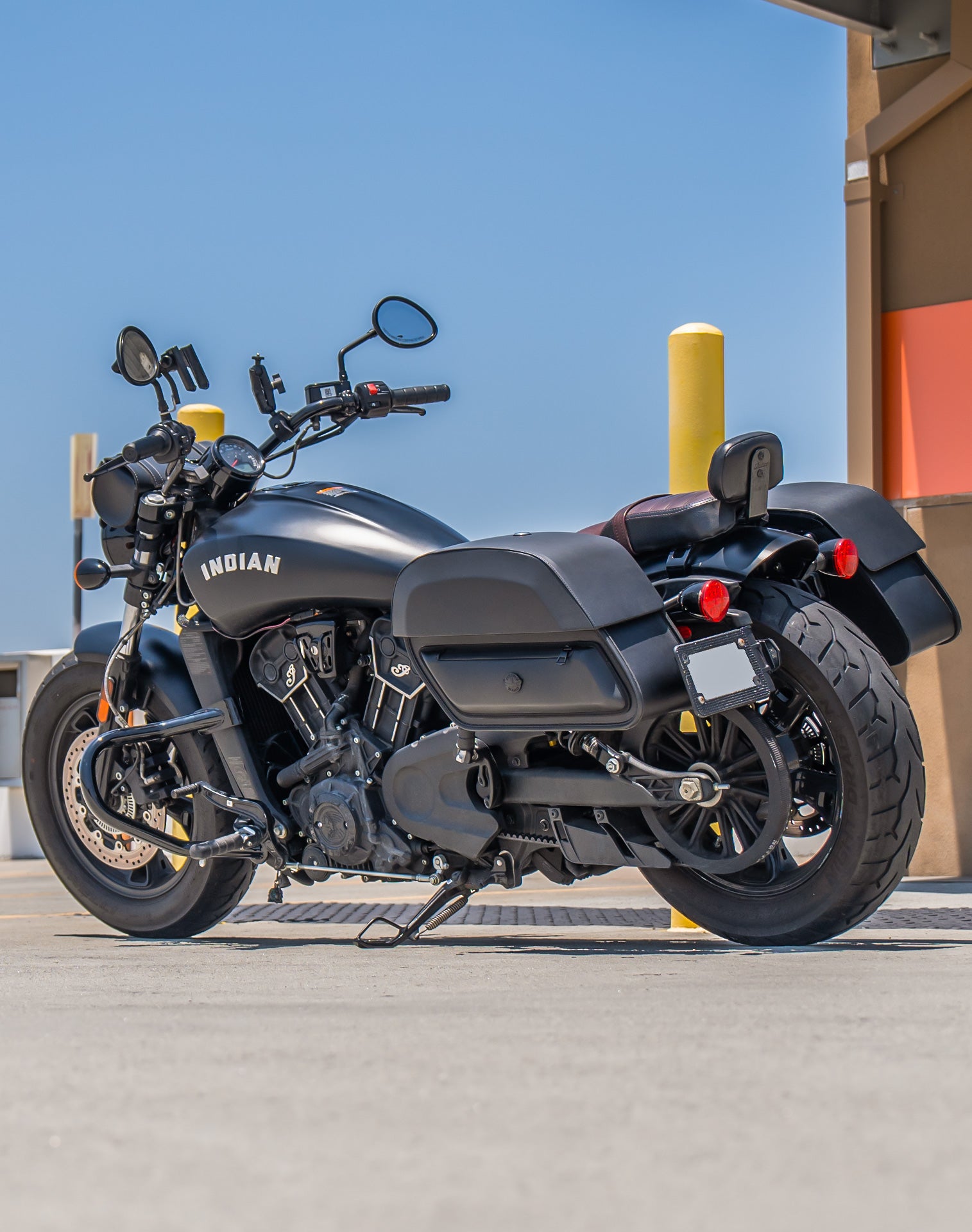 28L - Pantheon Medium Quick Mount Indian Scout Bobber Twenty Motorcycle Saddlebags v1