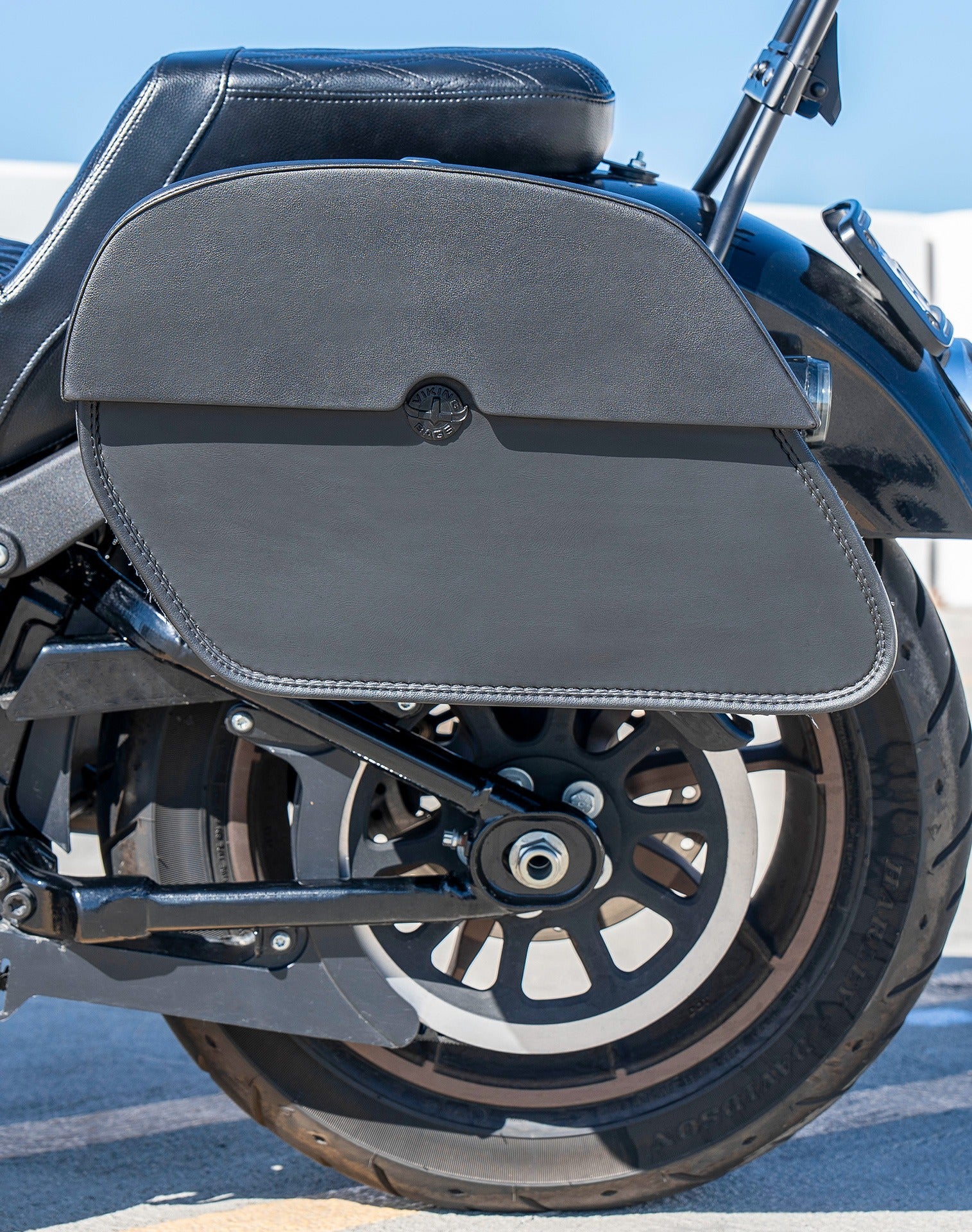 28L - Panzer Medium Quick Mount Leather Saddlebags For Harley Softail Low Rider S FXLRS Vertical Lifestyle
