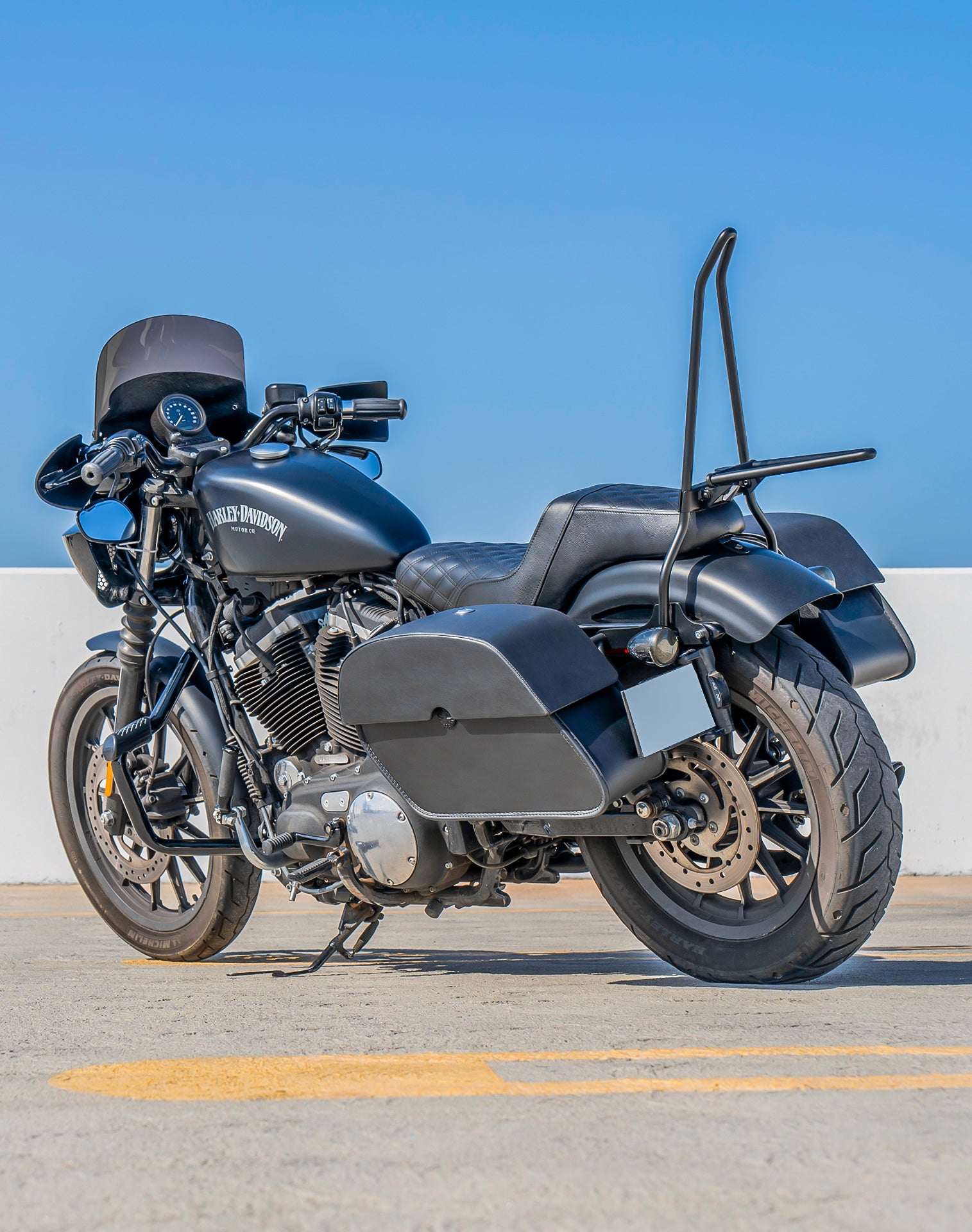 Viking 28L Panzer Medium Quick Mount Harley Sportster 883 Iron