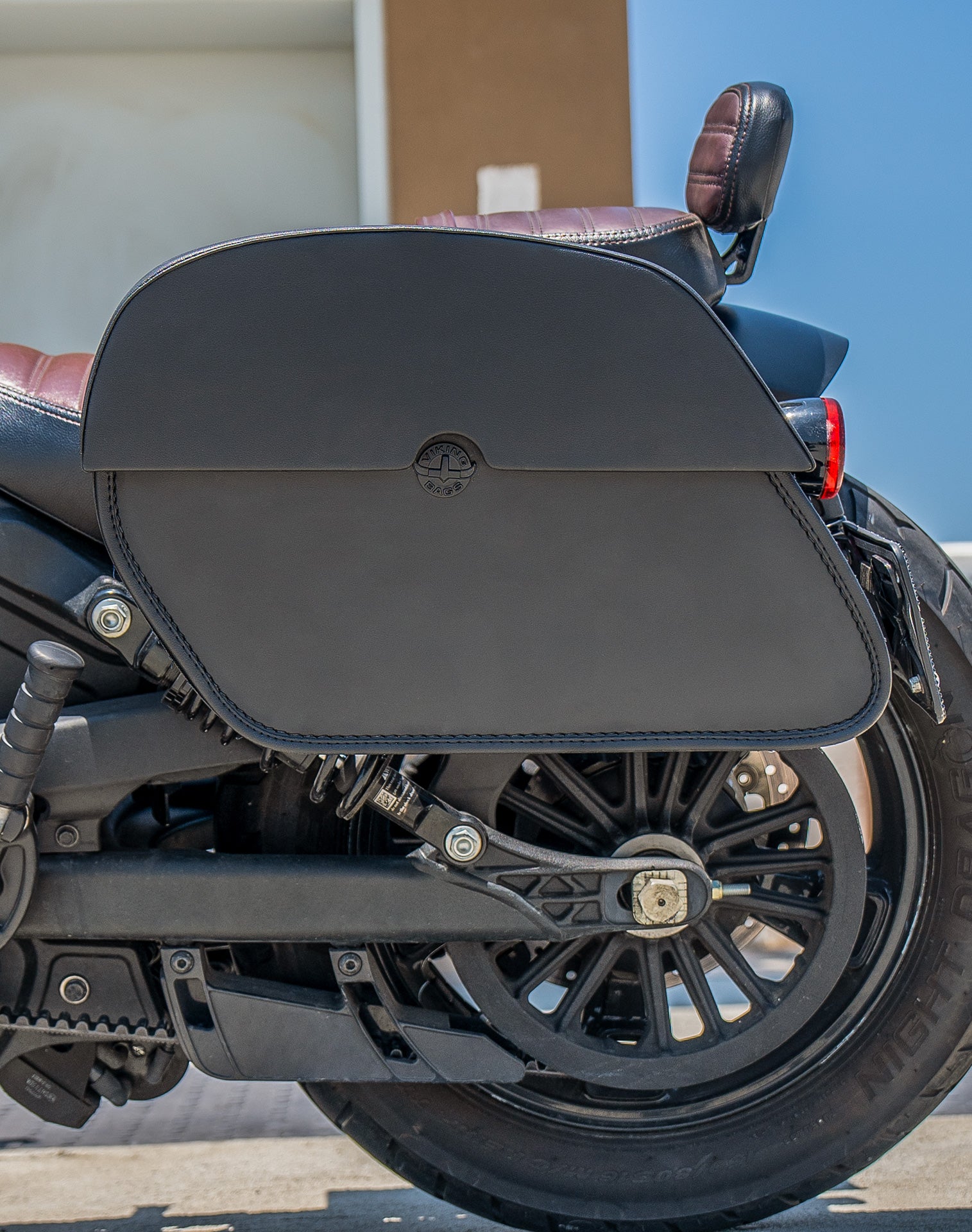 28L - Panzer Medium Quick Mount Indian Scout Bobber Twenty Leather Saddlebags v2