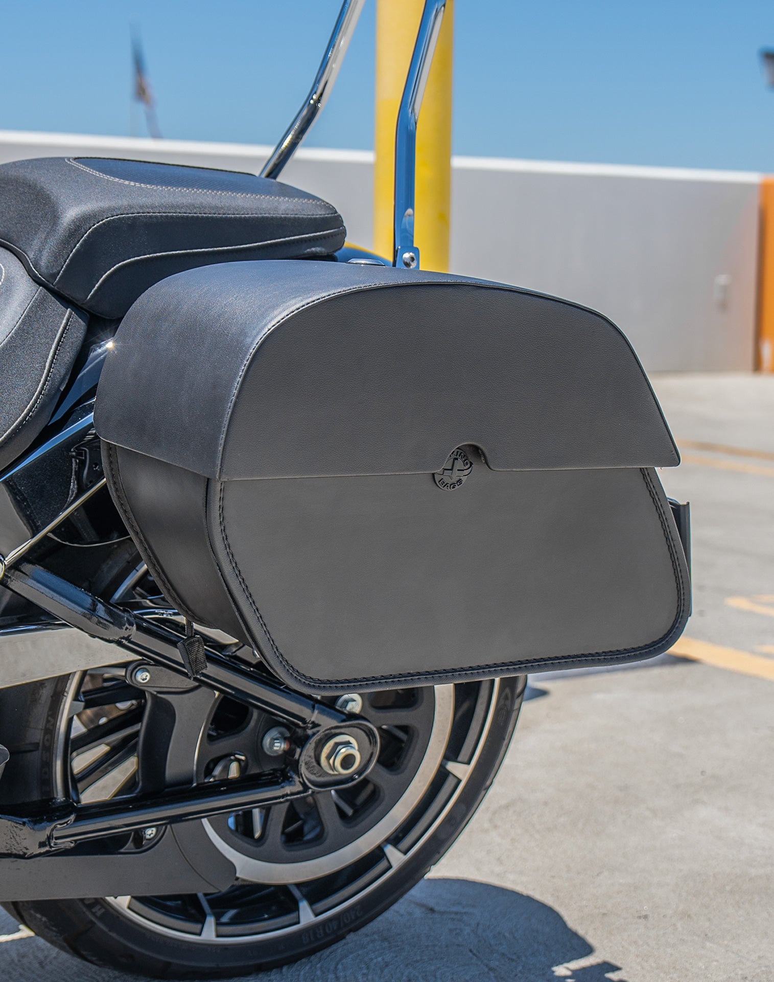 28L - Panzer Medium Quick Mount Harley Softail Breakout FXBR/S Leather Saddlebags v3